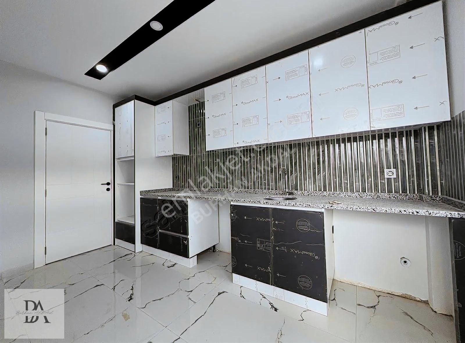 Demirel'de İskanlı Katta Geniş 3+1 Balkonlu Asansörlü Dolu Daire - Görsel 22