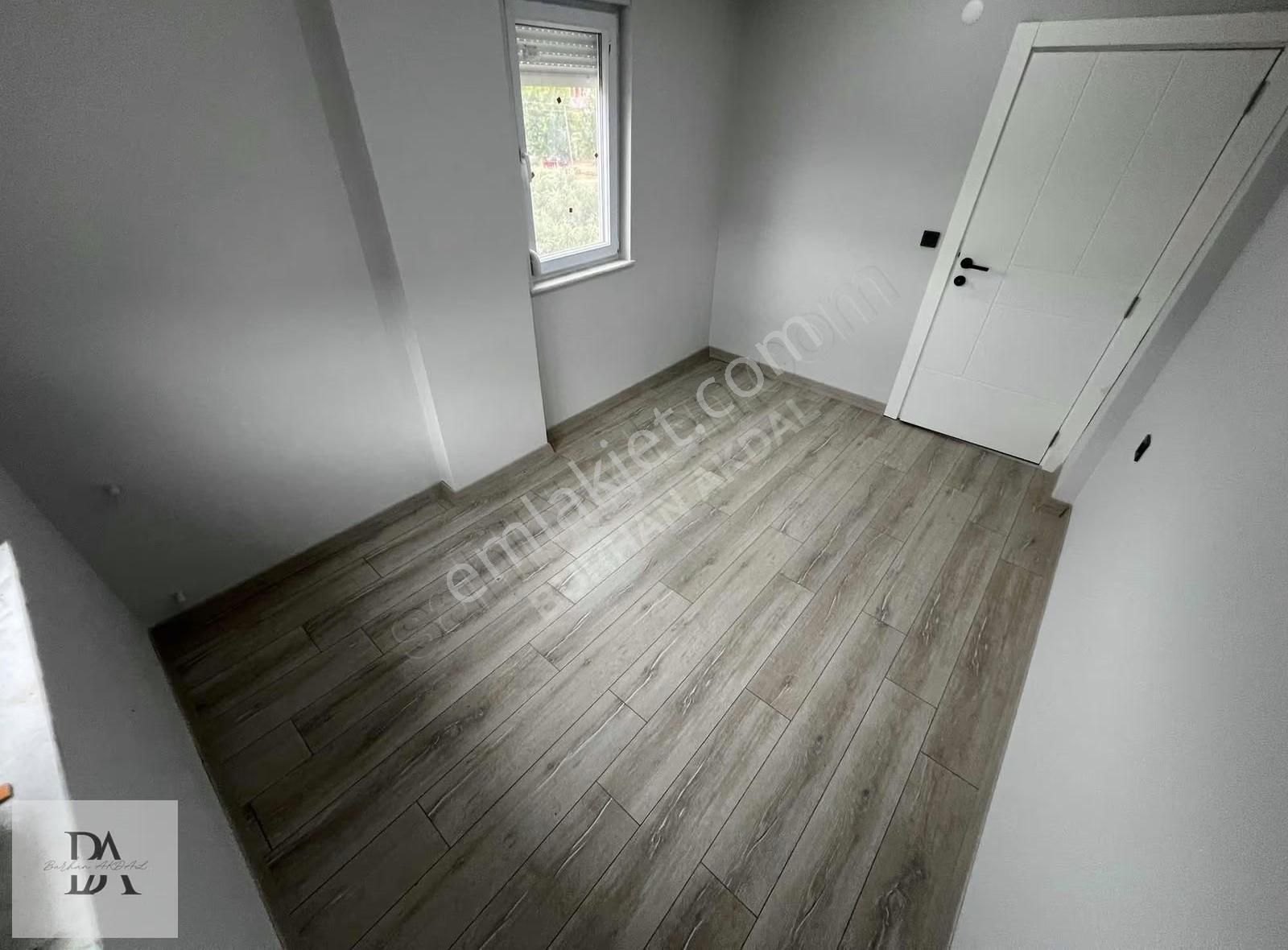 Demirel'de İskanlı Katta Geniş 3+1 Balkonlu Asansörlü Dolu Daire - Görsel 18