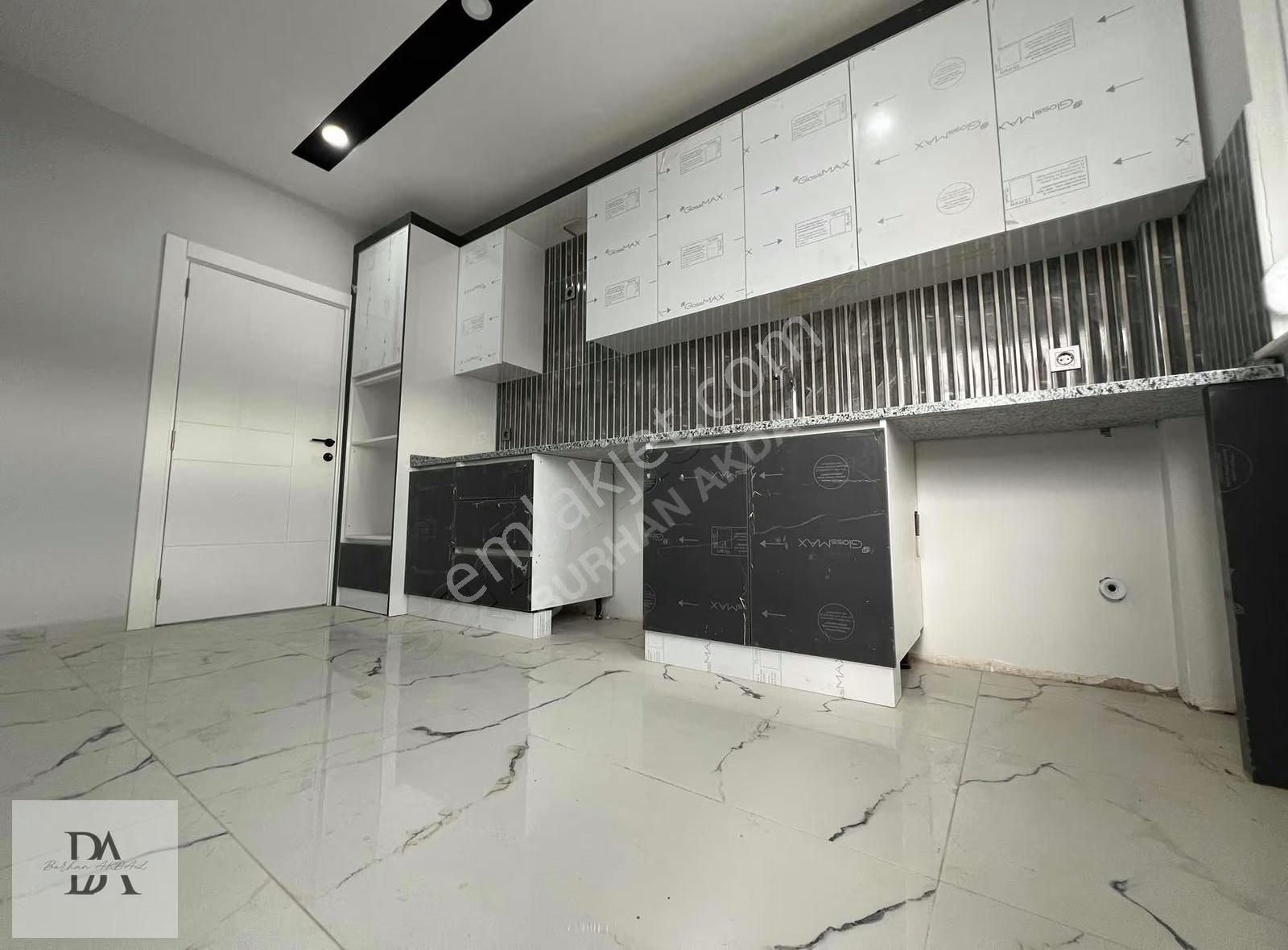 Demirel'de İskanlı Katta Geniş 3+1 Balkonlu Asansörlü Dolu Daire - Görsel 24