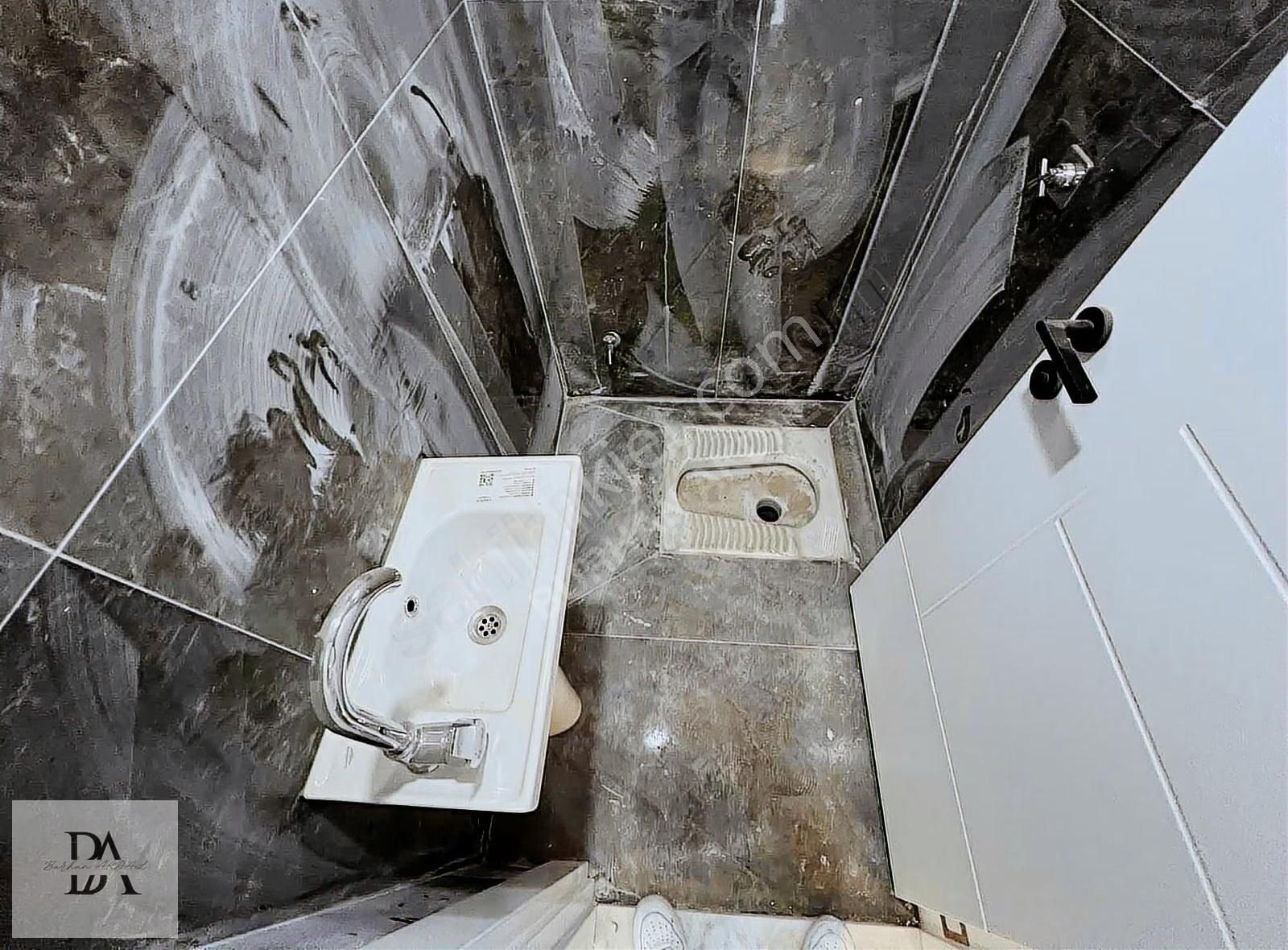 Demirel'de İskanlı Katta Geniş 3+1 Balkonlu Asansörlü Dolu Daire - Görsel 4