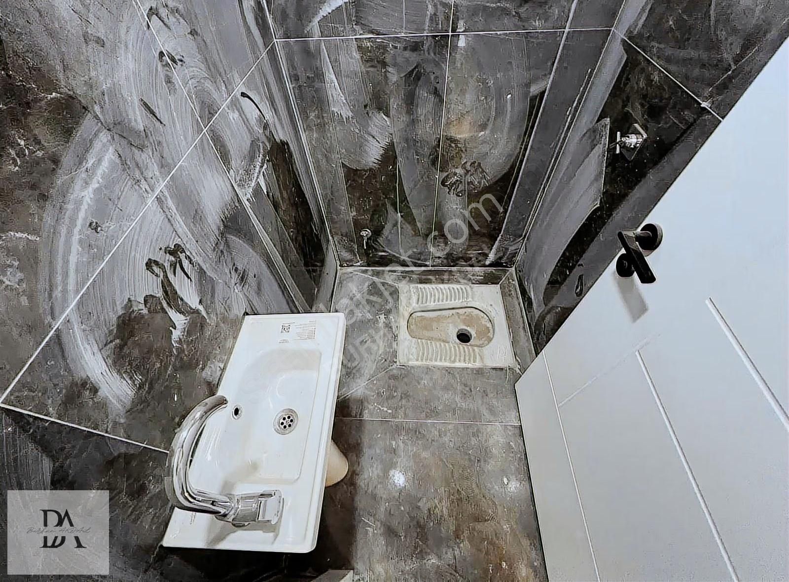 Demirel'de İskanlı Katta Geniş 3+1 Balkonlu Asansörlü Dolu Daire - Görsel 28