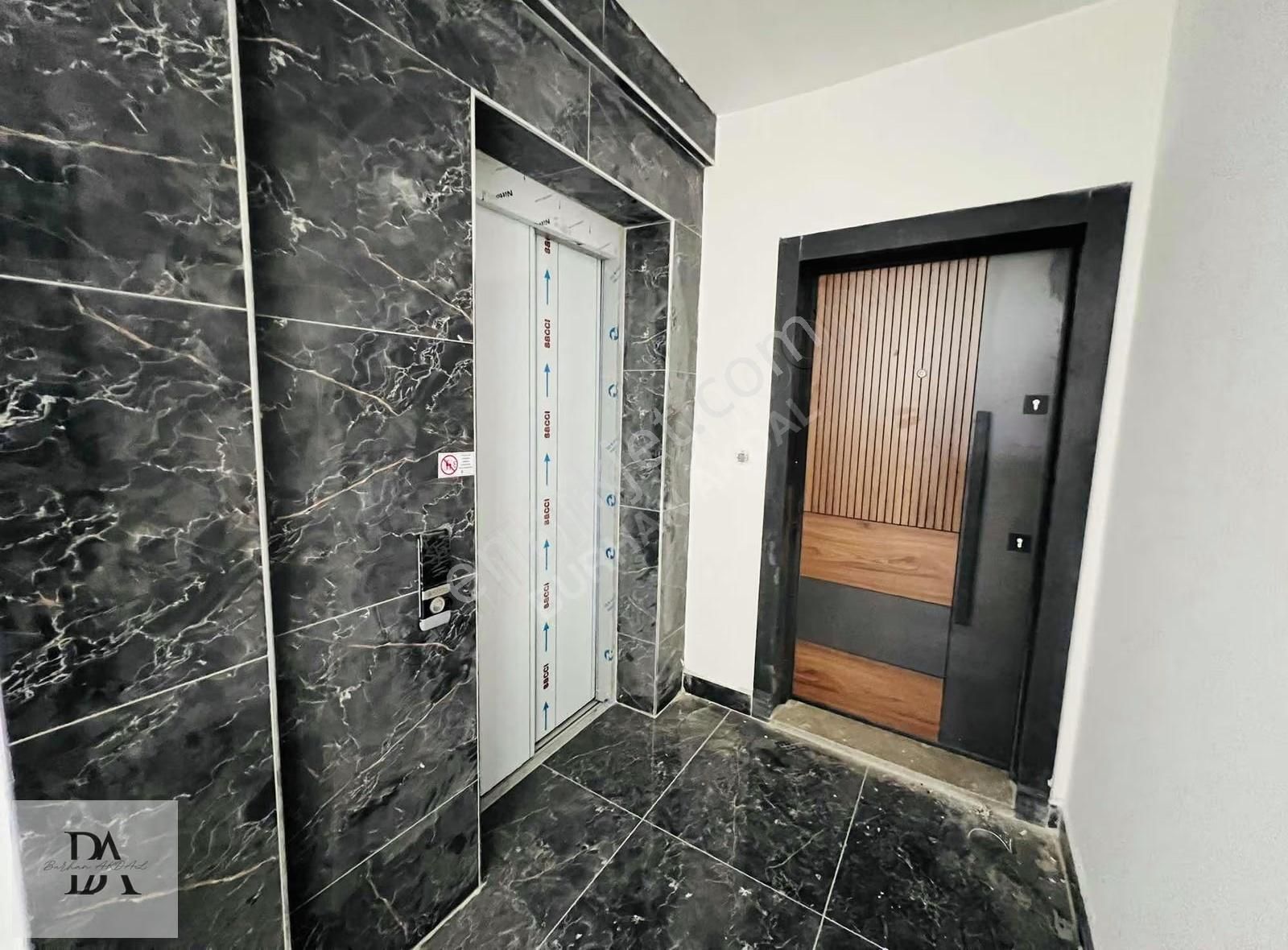 Yatırımlık Son Kalanlardan Katta Asansörlü E.panjurlu 1+1 Daire - Görsel 3