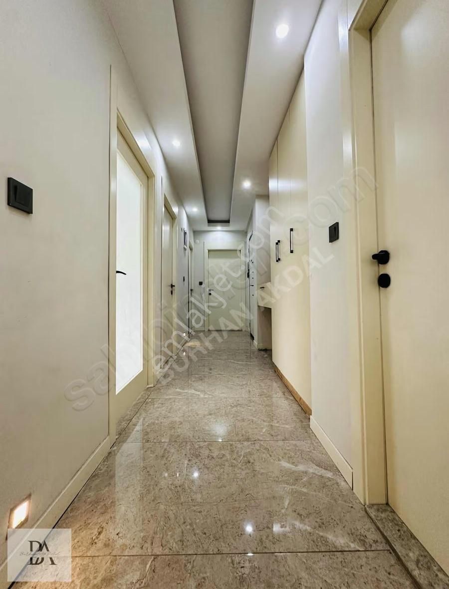 Demirel'de Merkezi Konum Her Şeyi Ayrı Ekstralı Dolu 2+1 Daire - Görsel 9