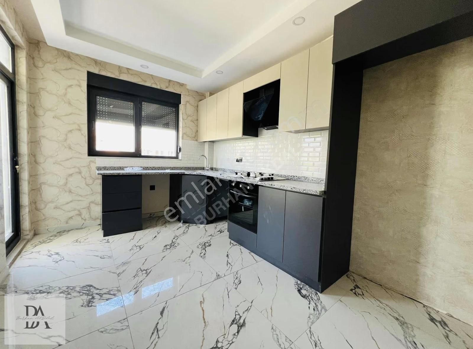 Havuzlu Site Konsept_geniş Kullanım Merkezi Konumda Katta 2+1