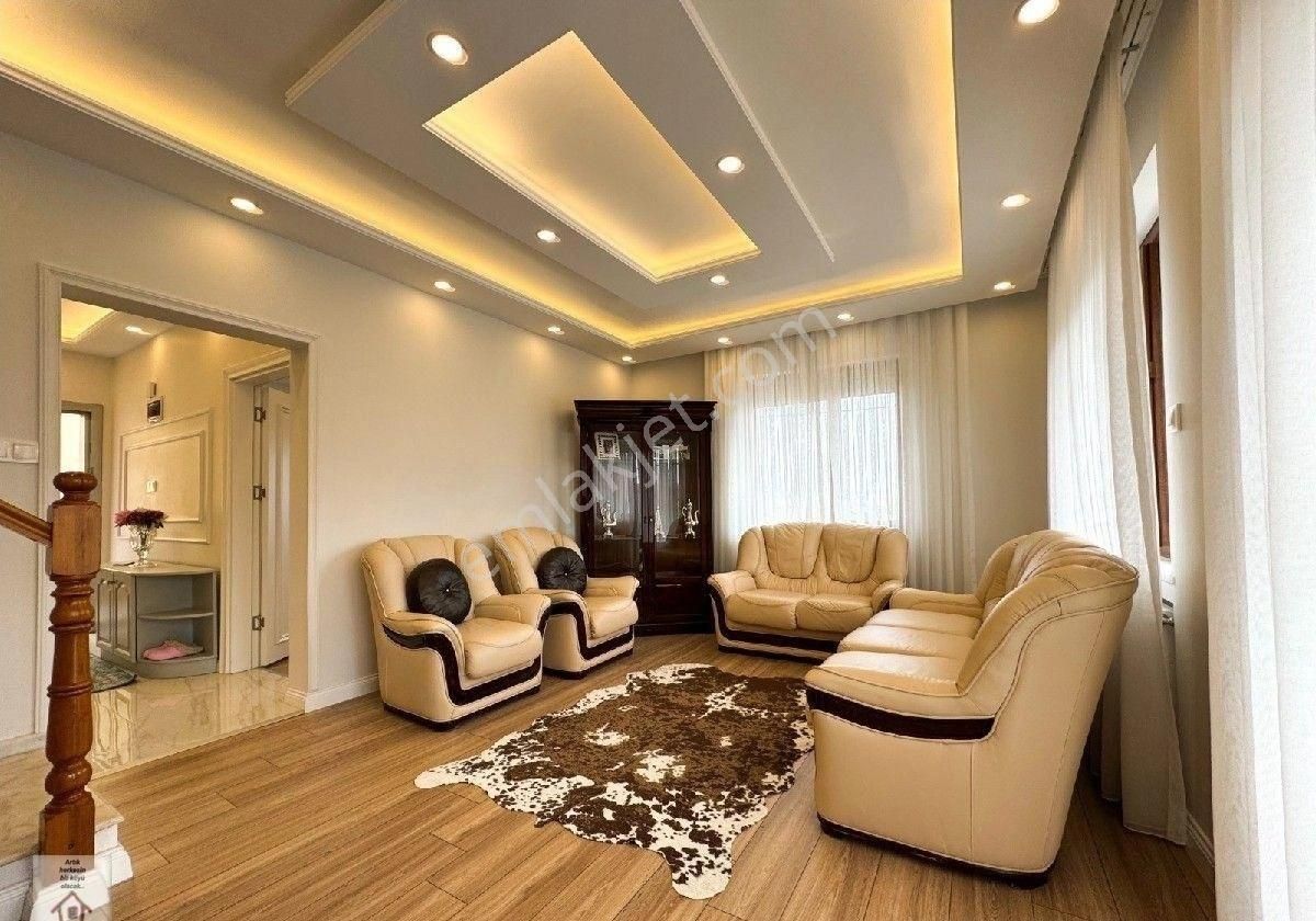 Silivri Gümüşyaka Satılık Müstakil Bahceli Tripleks Villa - Görsel 25