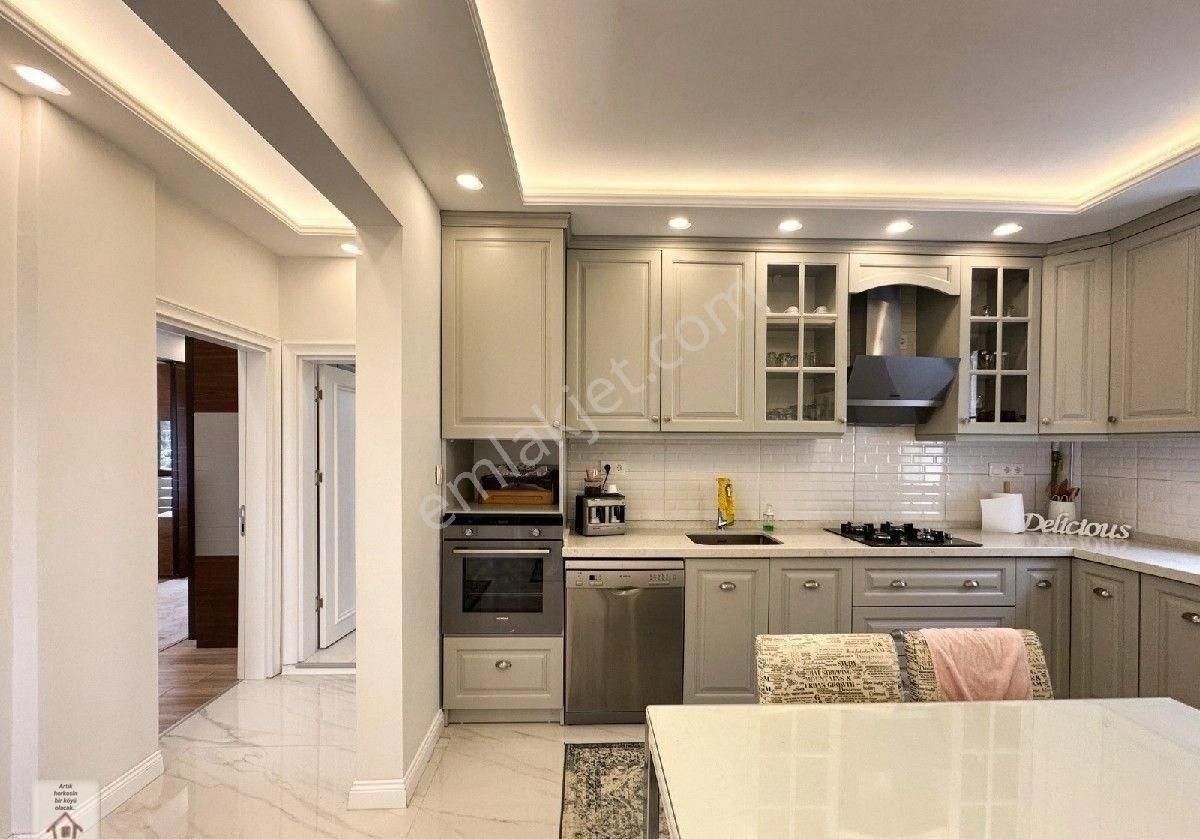 Silivri Gümüşyaka Satılık Müstakil Bahceli Tripleks Villa - Görsel 22