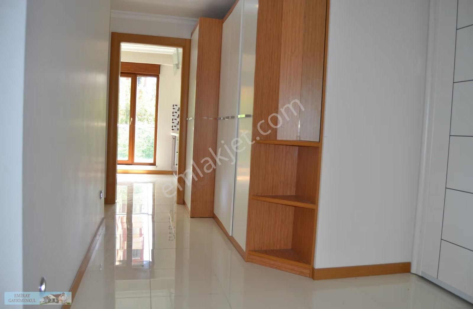 Boşş Ebeveyn Banyolu Yüksek Katta Kiralık 3+1 Daire - Görsel 12