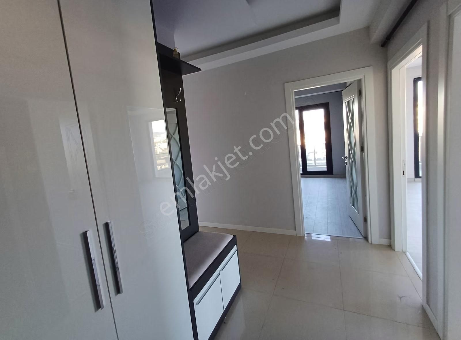 Doğru Gayrimenkulden Havuzlu Site İçerisinde 3+1 Kiralık Daire - Görsel 16