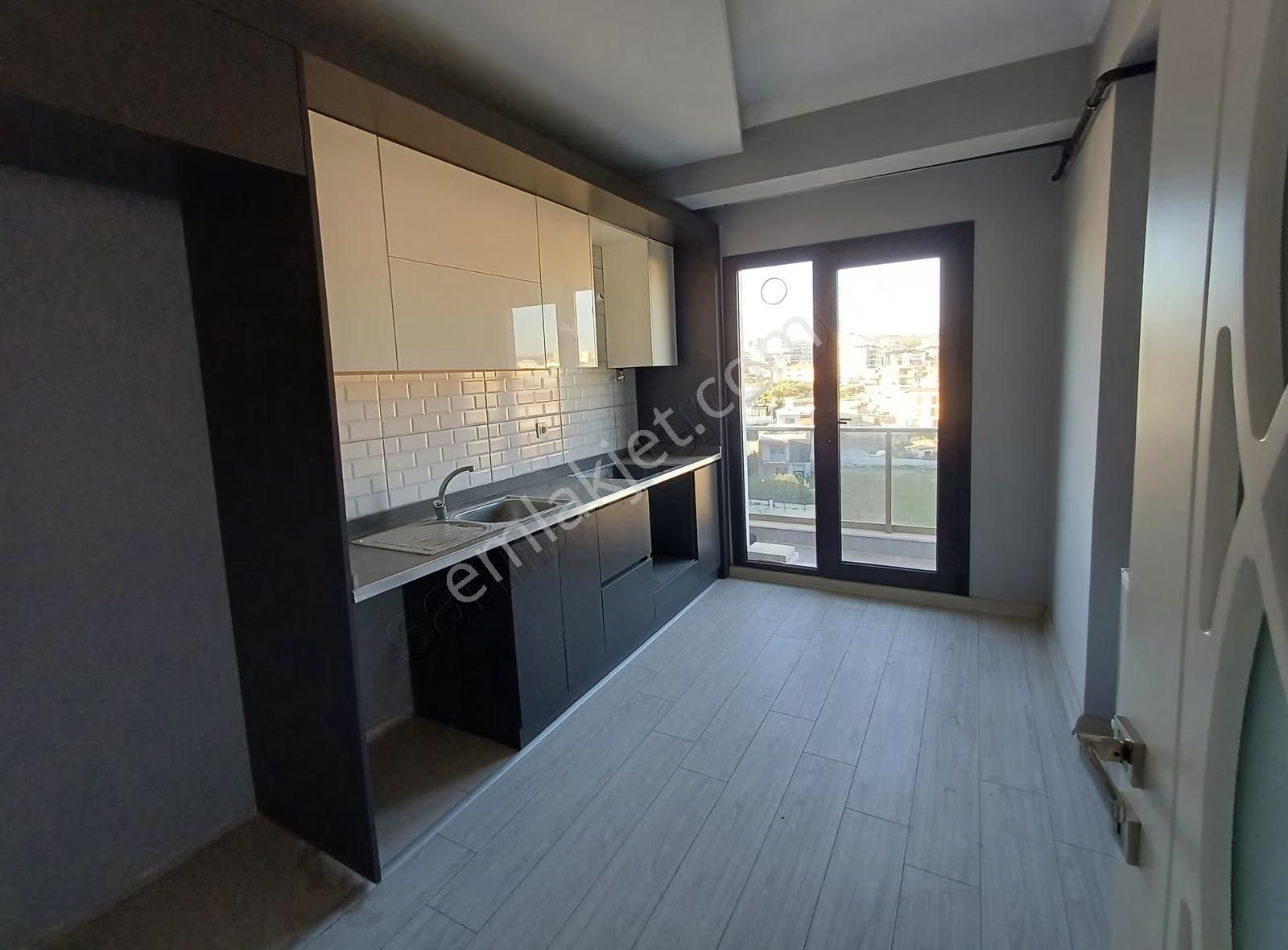 Doğru Gayrimenkulden 3+1 Site İçerisinde Arakat Kiralık Daire - Görsel 16