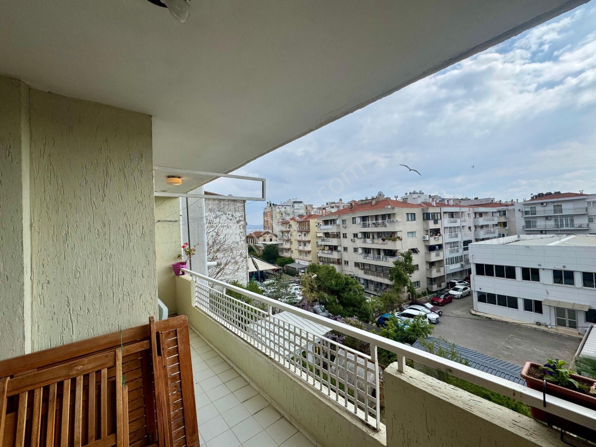 Karşıyaka Donanmacı Sahile Yürüme Mesafesinde Satılık 3+1 Daire - Görsel 27