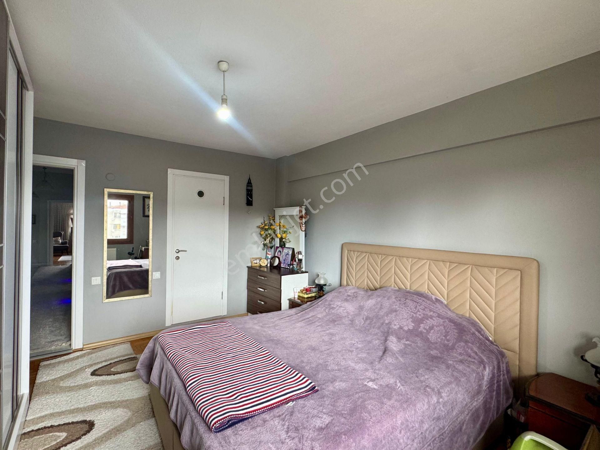 Karşıyaka Donanmacı Sahile Yürüme Mesafesinde Satılık 3+1 Daire - Görsel 14