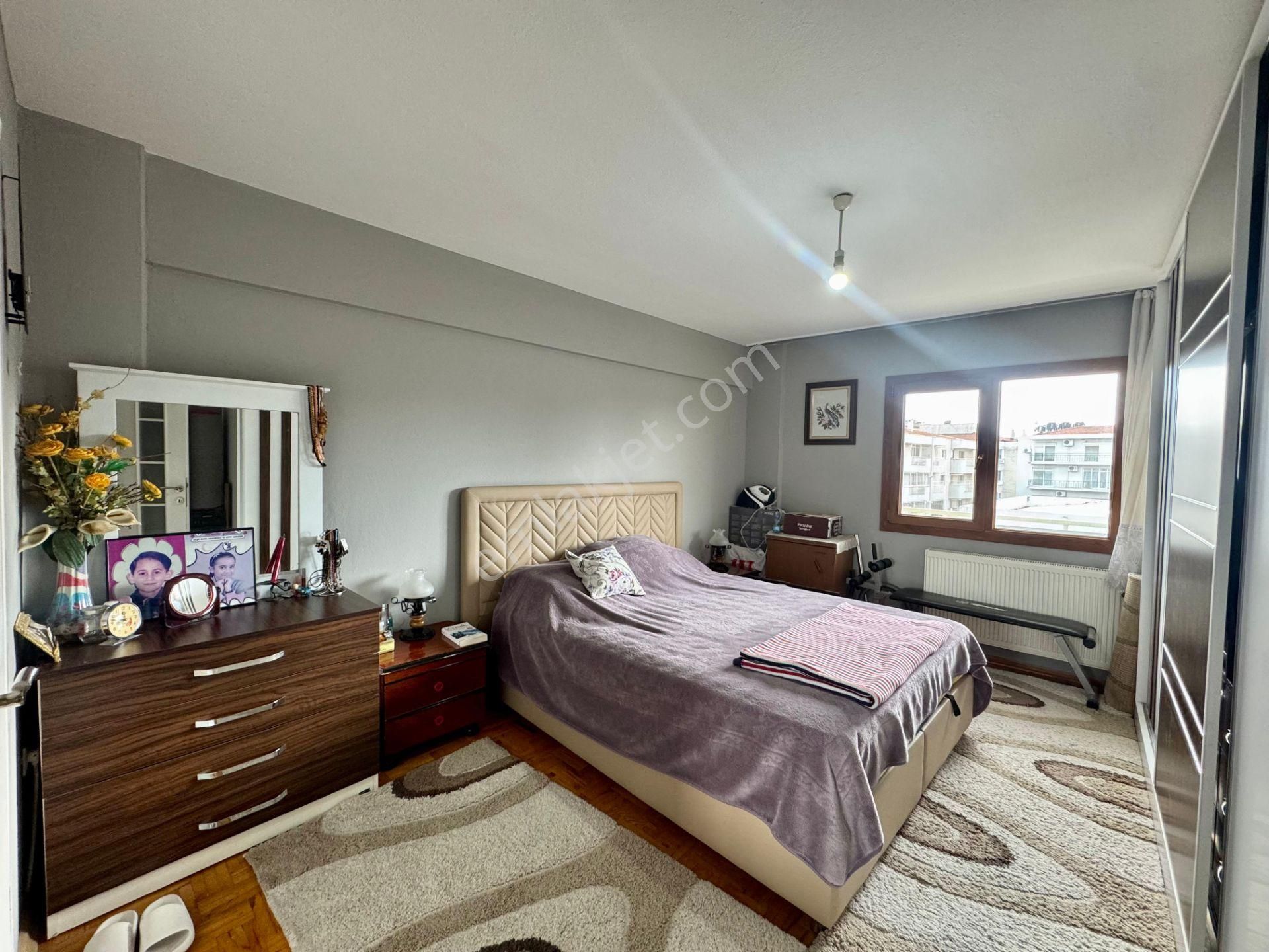 Karşıyaka Donanmacı Sahile Yürüme Mesafesinde Satılık 3+1 Daire - Görsel 15