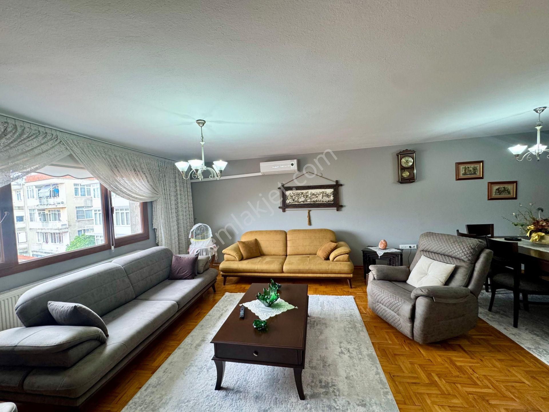 Karşıyaka Donanmacı Sahile Yürüme Mesafesinde Satılık 3+1 Daire - Görsel 2