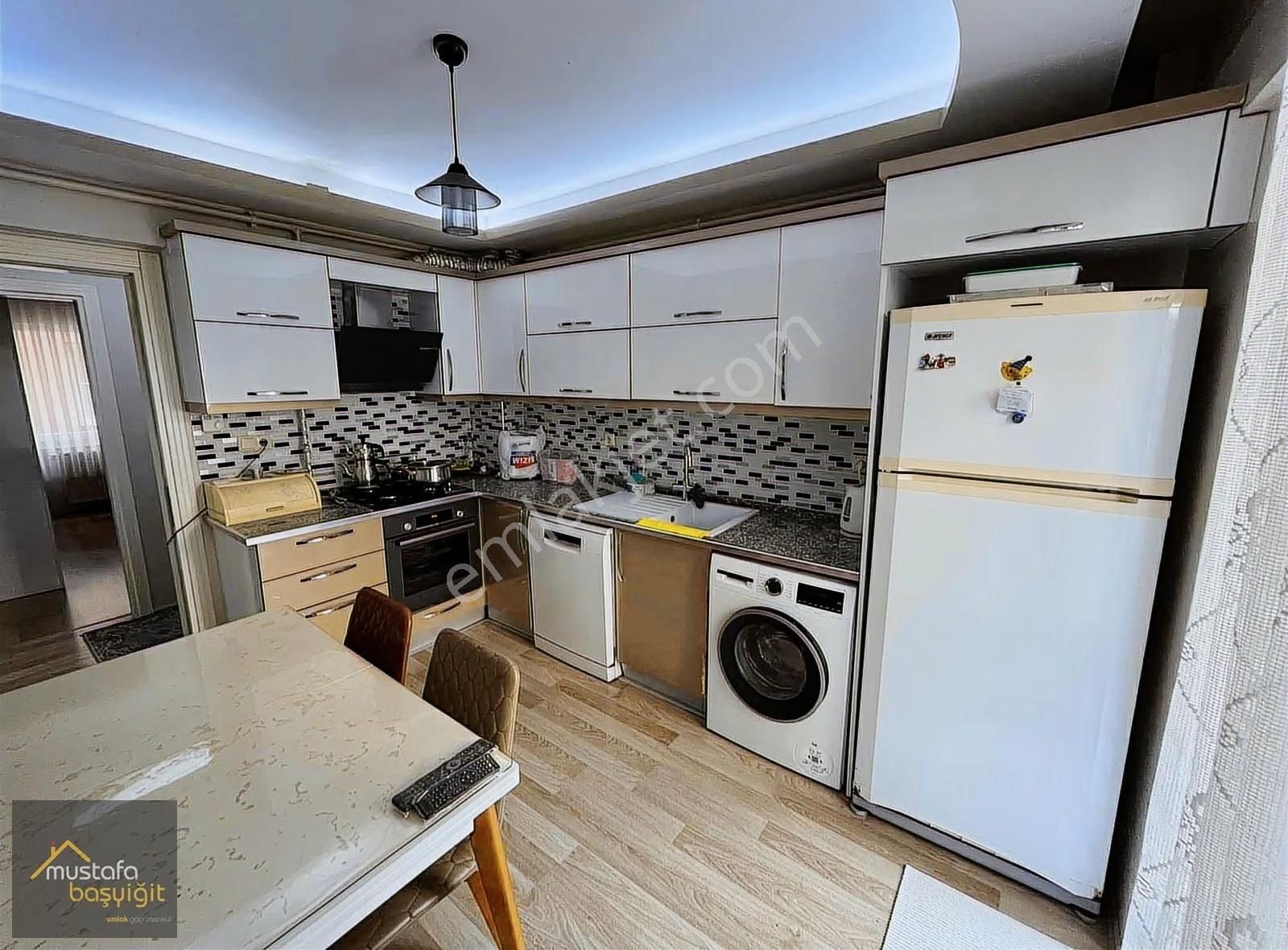 Mustafa Başyiğit Emlaktan Hürriyet Mahallesi Satılık 3+1 Daire - Görsel 9