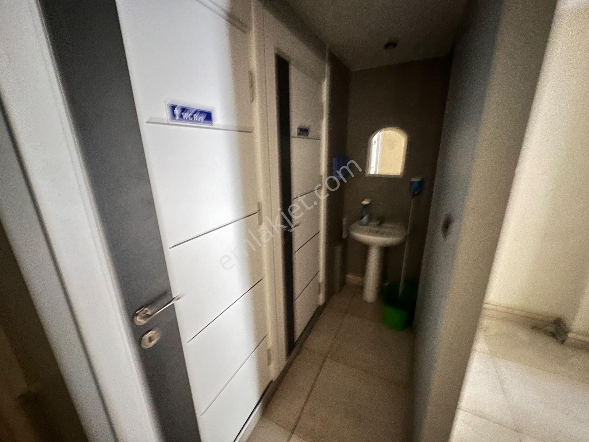 Remaxmertcandomak Küçükbakkalköy 165m² Satılık Dükkan + Depo - Görsel 10