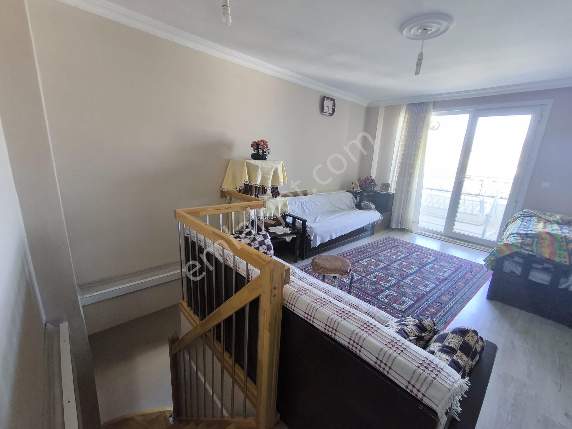 Armutlu Merkezde 4+2 Dubleks - Görsel 12