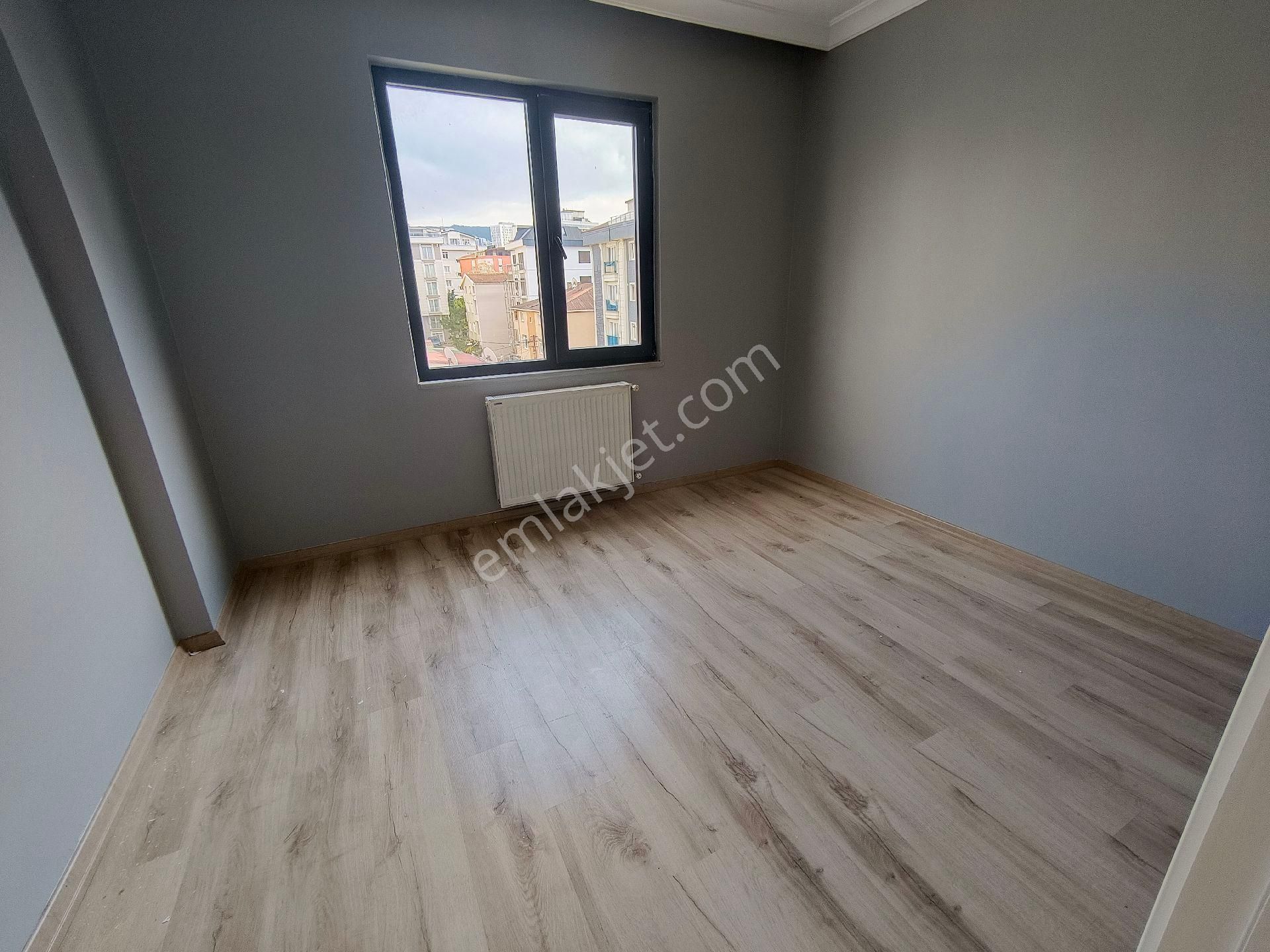 Güneyden Kartal Gümüşpınar Mah. 2+1.80m2 Oto Parklı Daire - Görsel 16