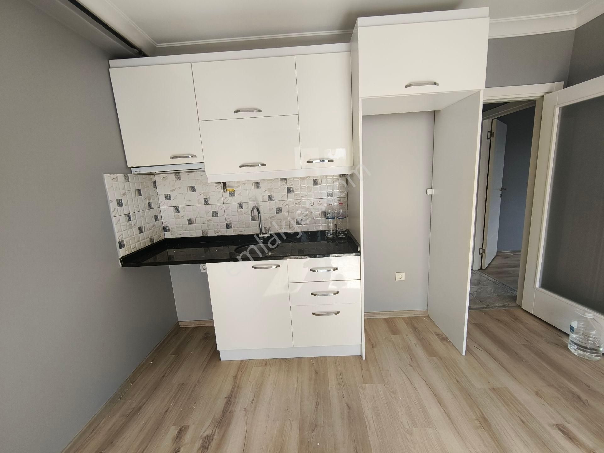 Güneyden Kartal Gümüşpınar Mah. 2+1.80m2 Oto Parklı Daire - Görsel 10