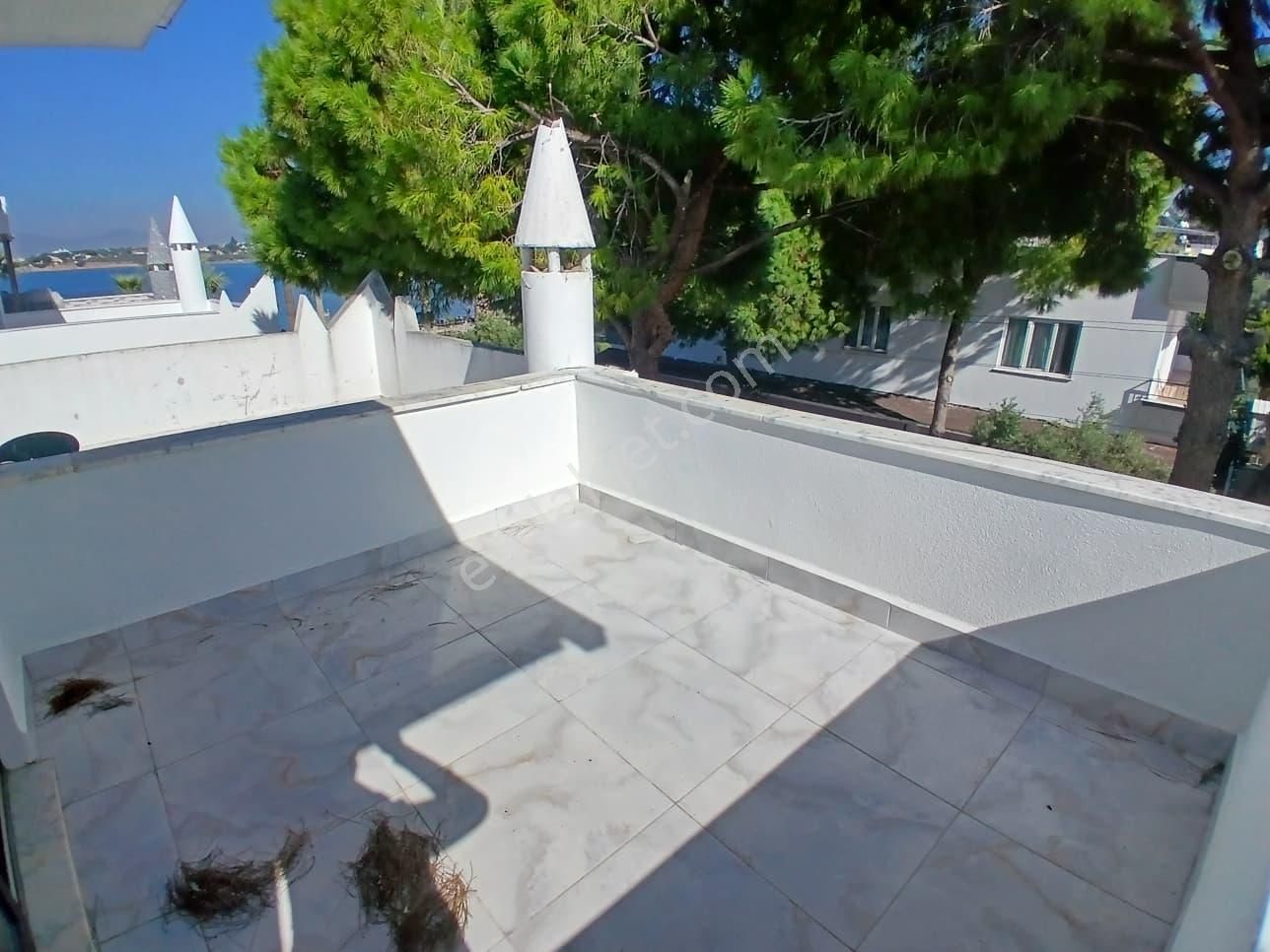 Denize Cok Yakın Full Tadilatlı Satılık 3+1 Bahçeli Villa - Görsel 22