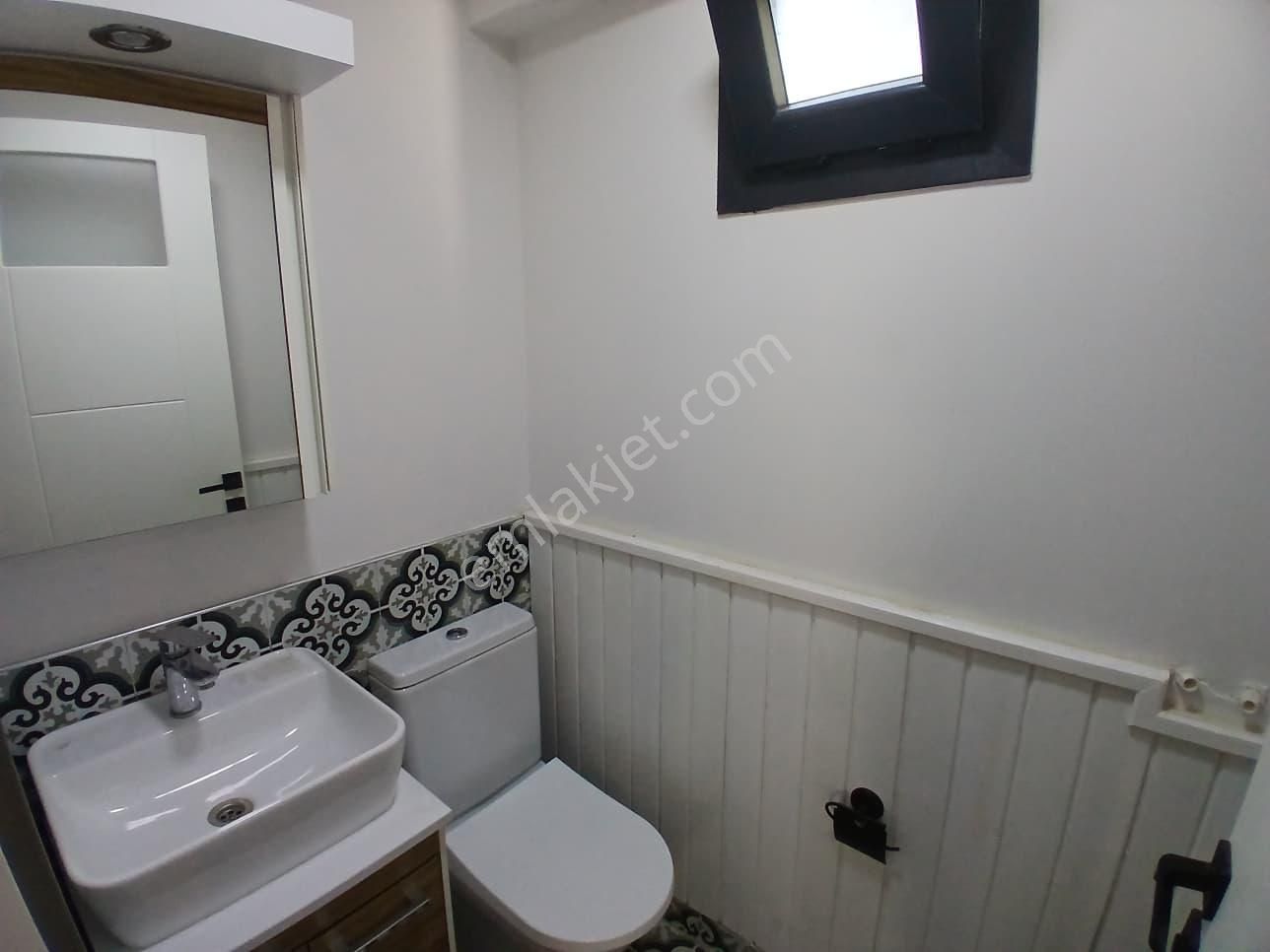 Denize Cok Yakın Full Tadilatlı Satılık 3+1 Bahçeli Villa - Görsel 16