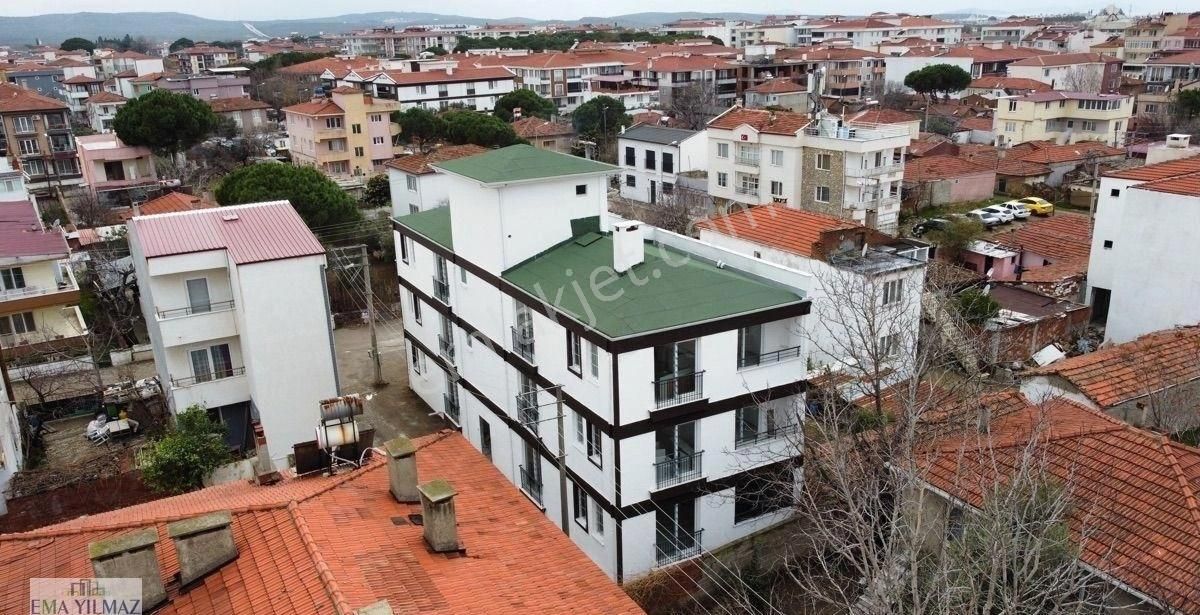Gömeç Merkezde Türk Ev 16 Cam Balkon,doğalgazlı Mükemmel 2+1 - Görsel 3
