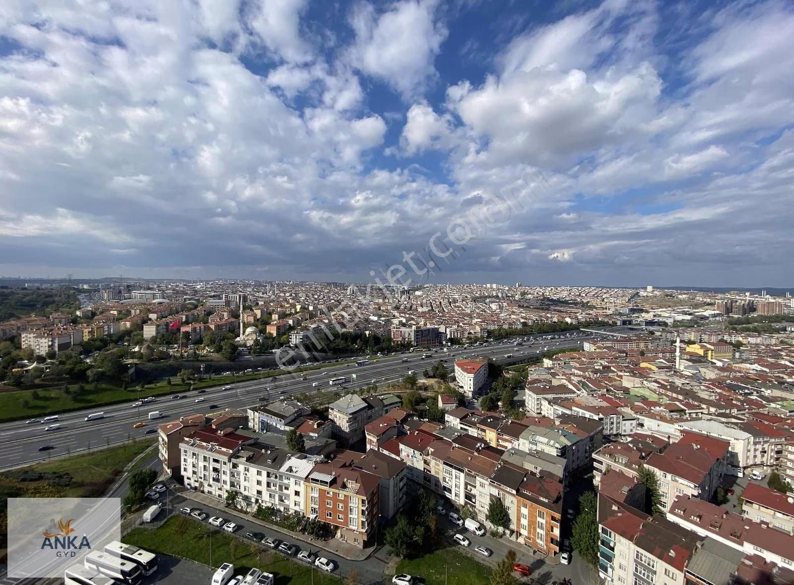 Venezia'da Şehir Mnz Full Eşyalı Kiralık 1+1 Daire