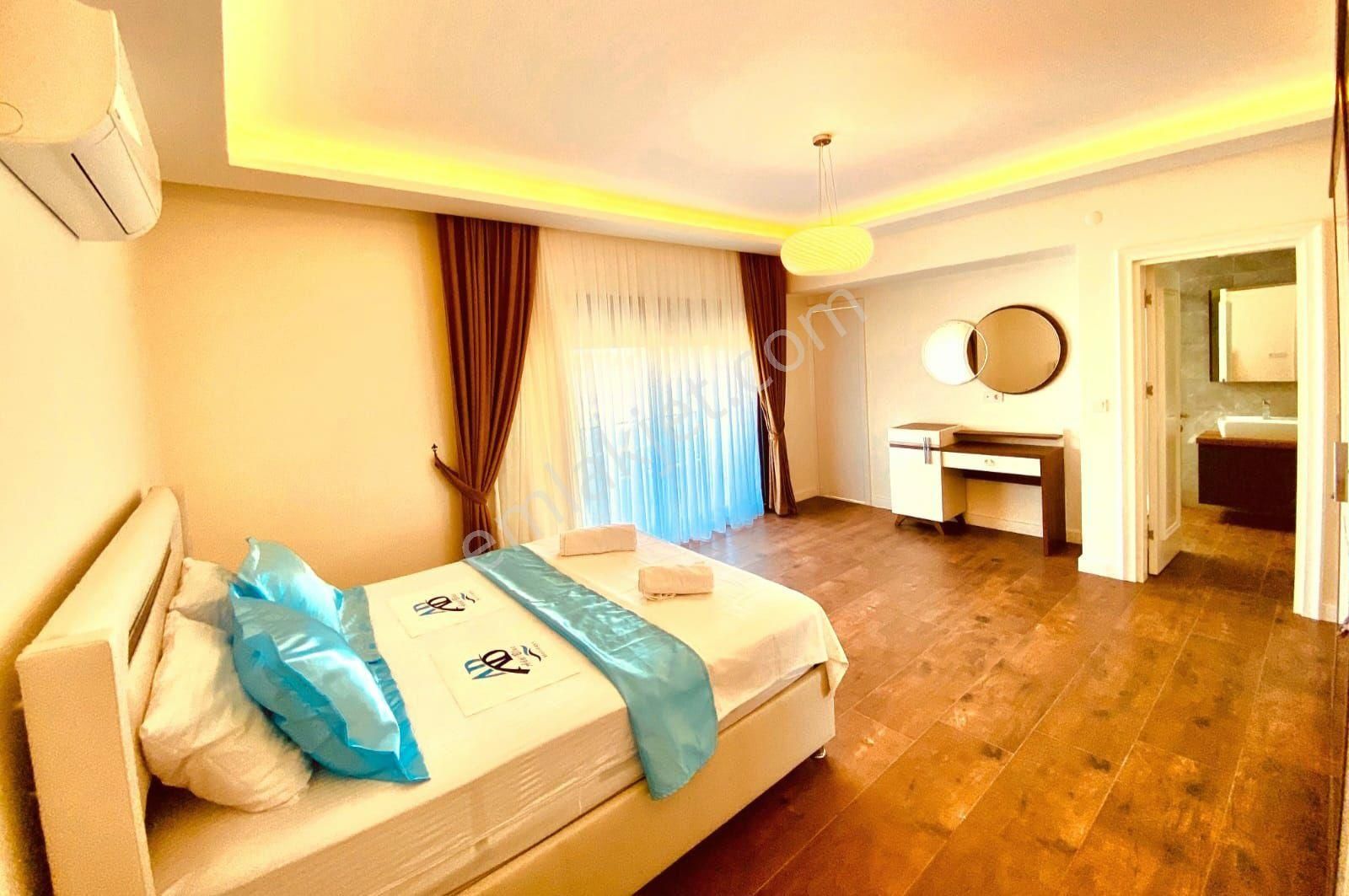 Kuşadası Avm Yakın Özel Havuzlu Tek Müstakil 4+1 Villa - Görsel 26