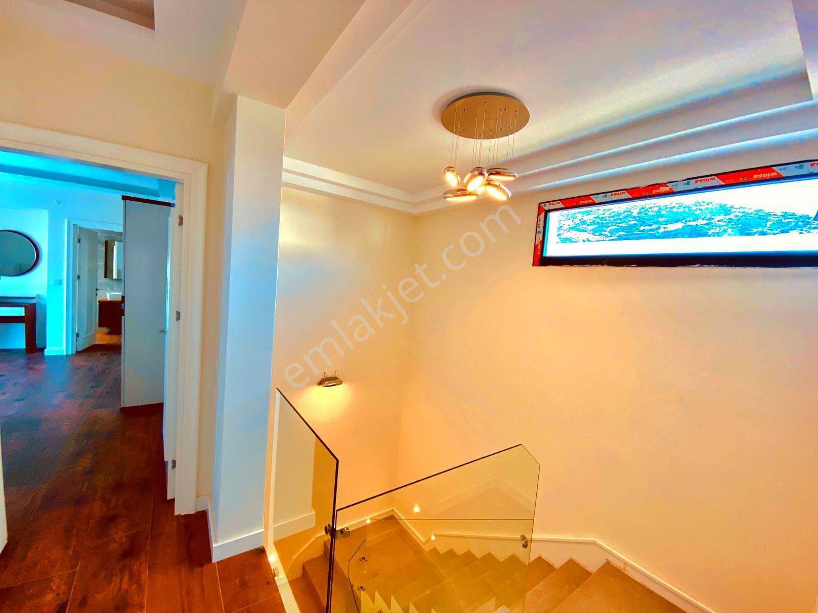 Kuşadası Avm Yakın Özel Havuzlu Tek Müstakil 4+1 Villa - Görsel 24