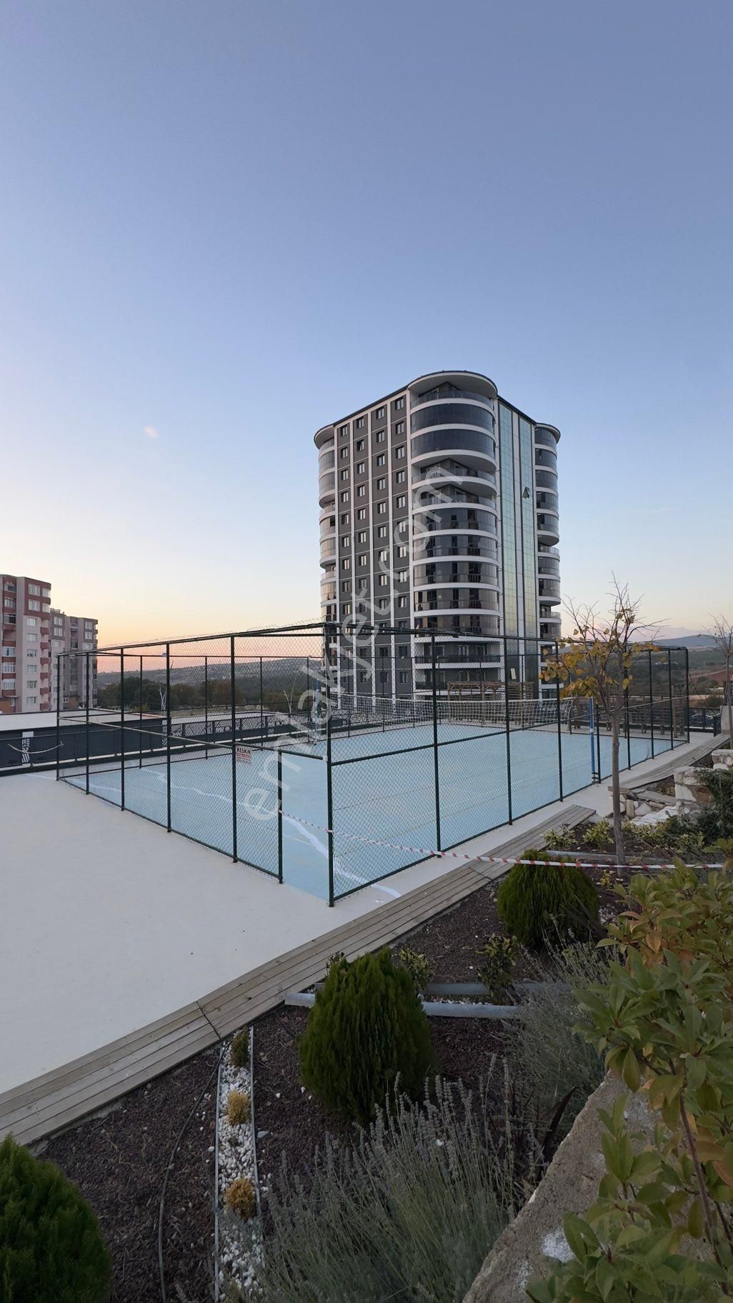 Şarbay Group-sancak Şehirde 3+1 183 M2 Lüks Daire - Görsel 4