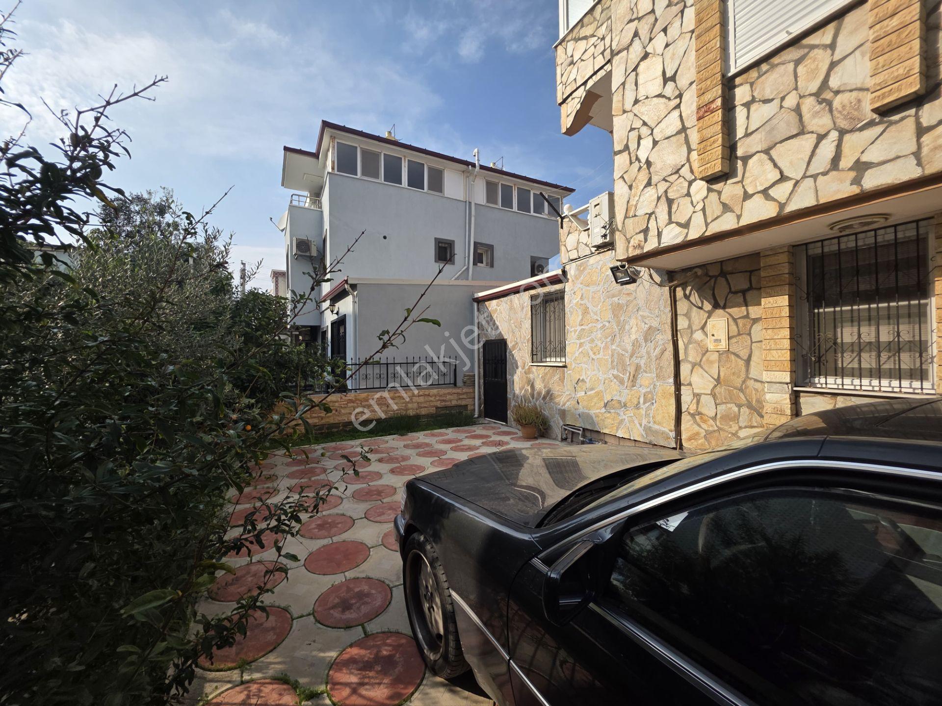 Çamlık 3. Koy Plajı Mevki Satılık Villa - Görsel 2