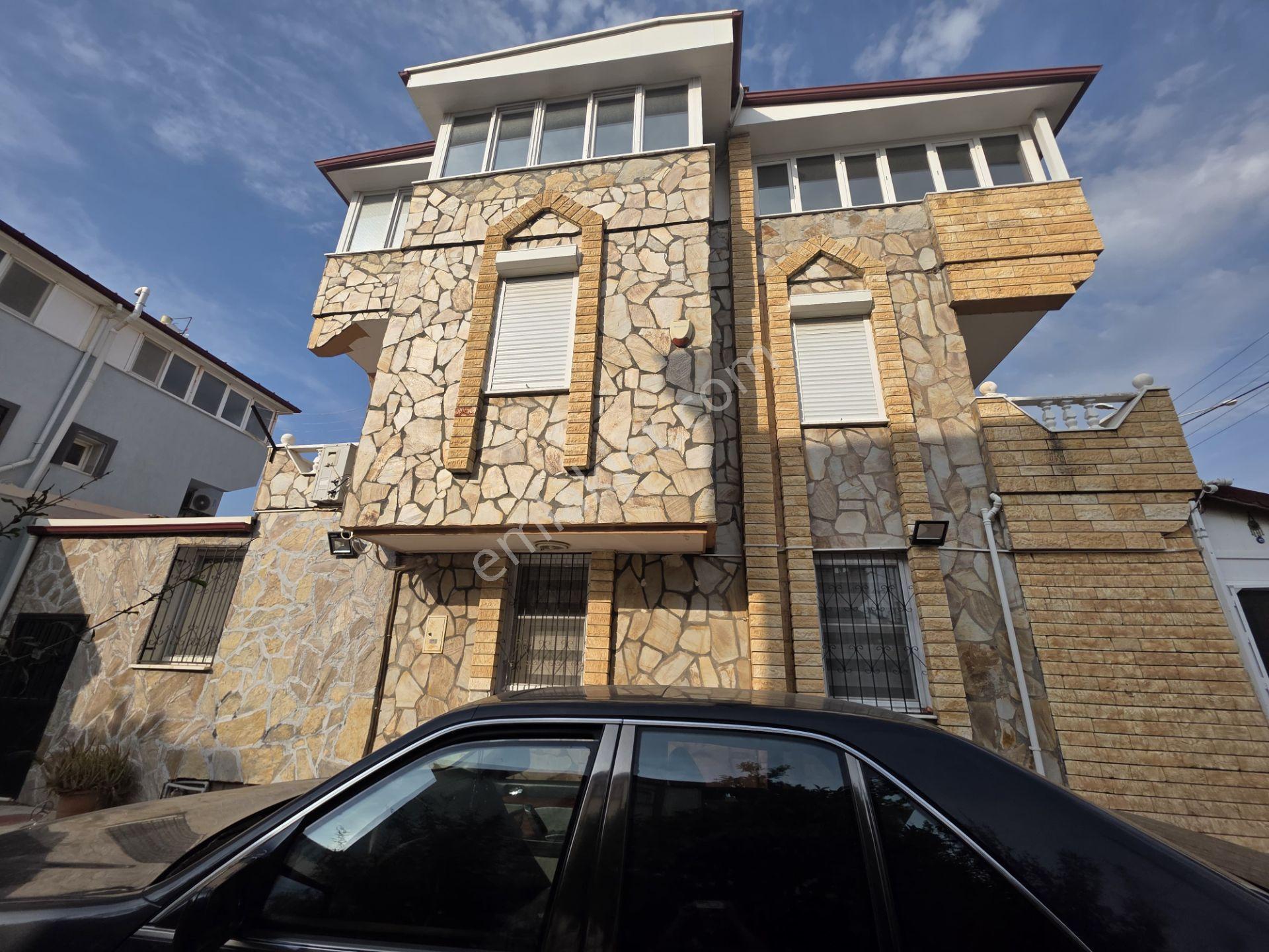 Çamlık 3. Koy Plajı Mevki Satılık Villa - Görsel 3