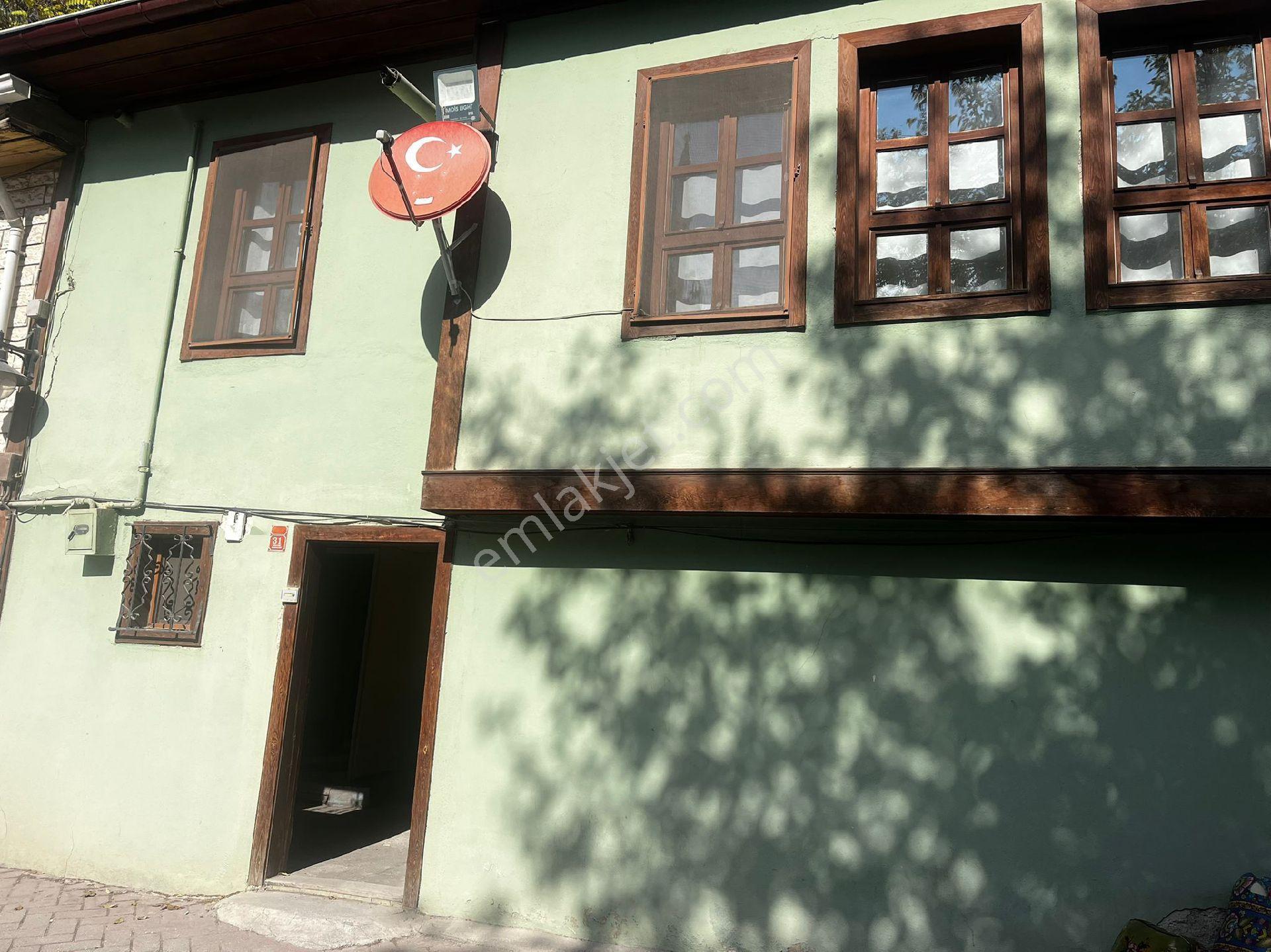 Tarihi Odunpazarında Satılık 2 Katlı Ev