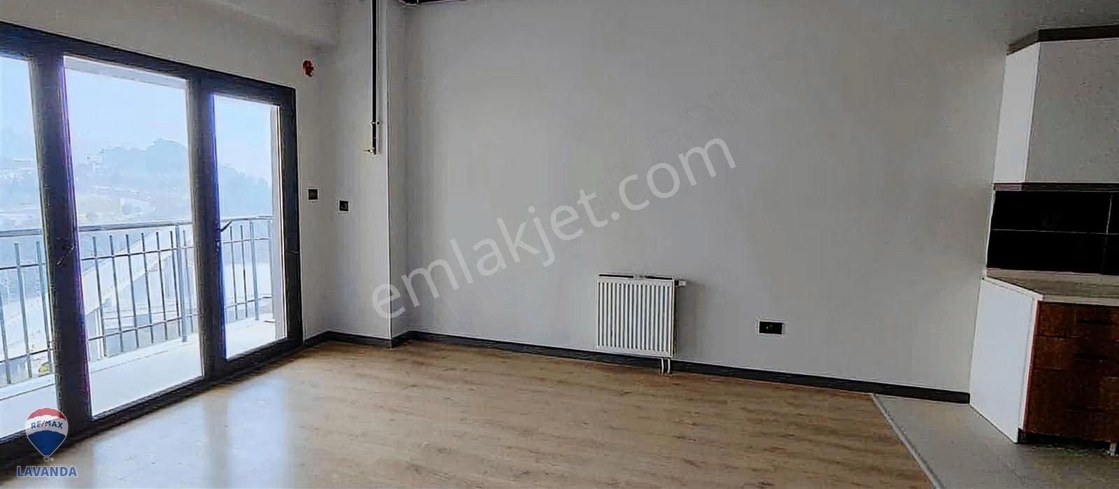 Remax Lavanda'dan Bağlarbaşi Toki 7a Evlerinde Satılık 1+1 Daire - Görsel 10