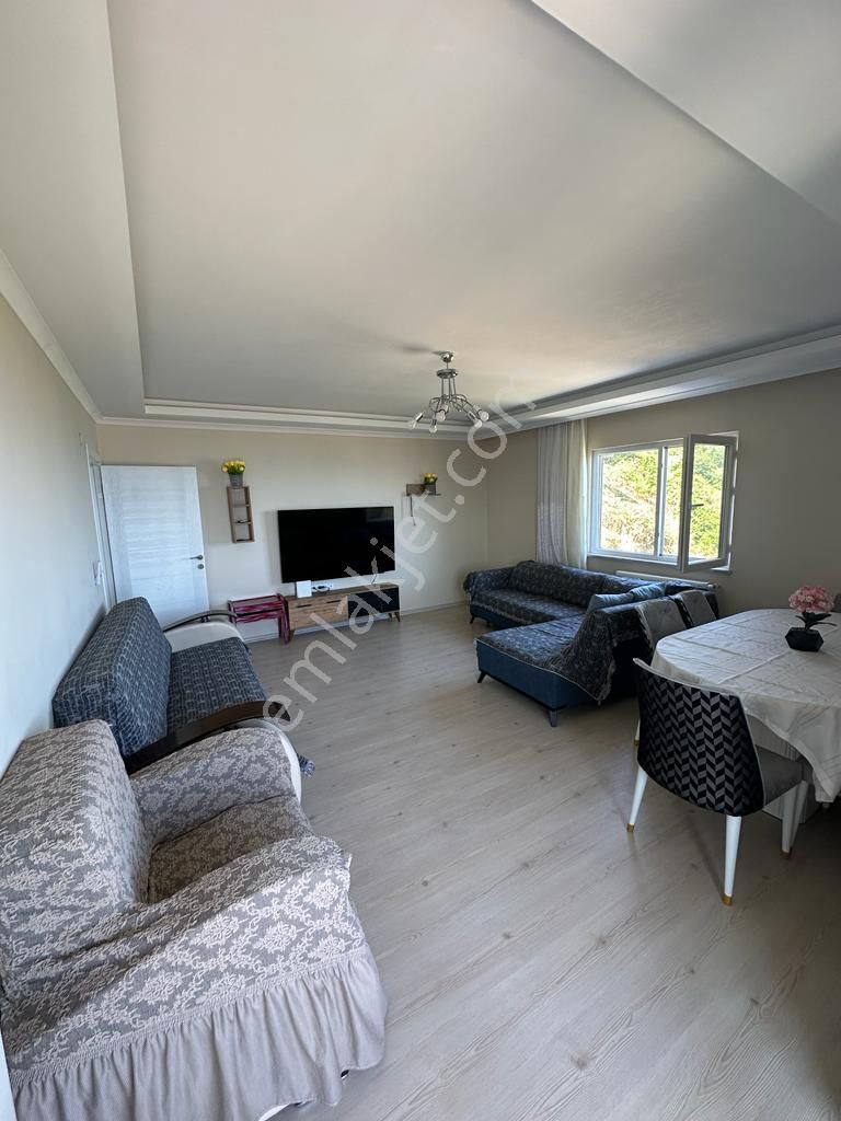 Trabzon Arsin'de Satılık 3+1 Eşyalı Daire - Görsel 3