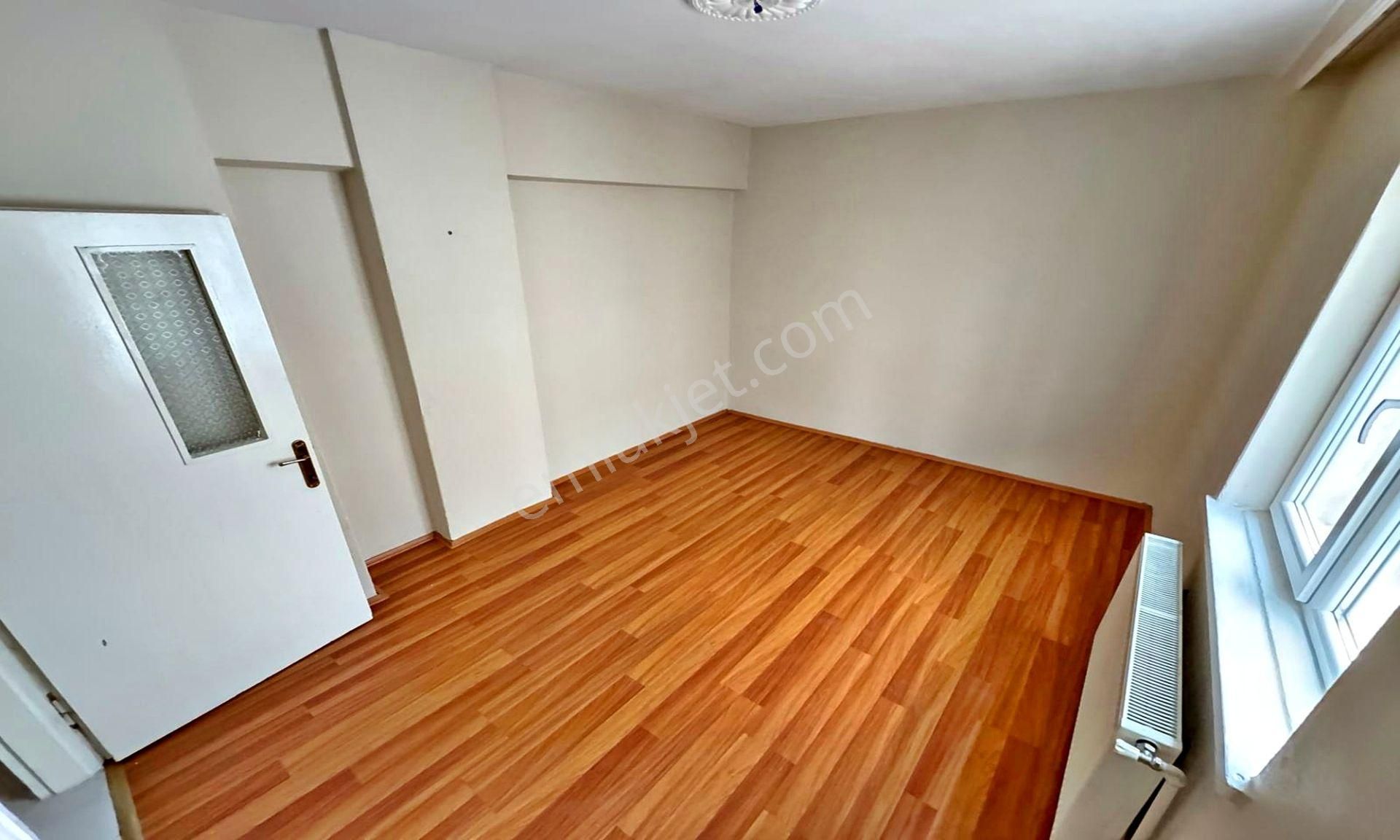 İncirli'de Altında Daireli Emsallerinden Uygun Ferah 3+1 Daire - Görsel 20