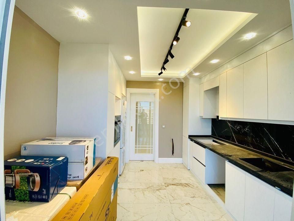 Türkiyem Gyo// Beyazşehir Gk İnşaat 3+0 Ara Kat Satılık Daire