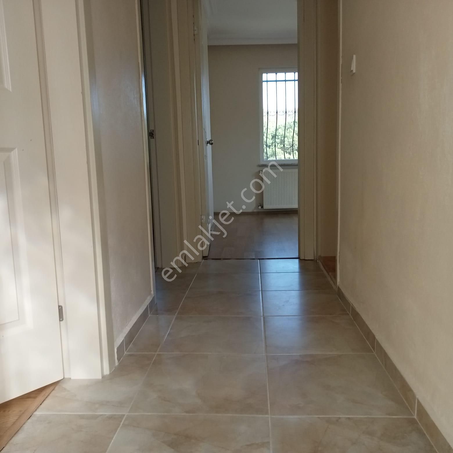 Sahibinden 2 Katlı 3+1 Kiralık Villa 130 M2 Bahçeli Balkonlu - Görsel 3