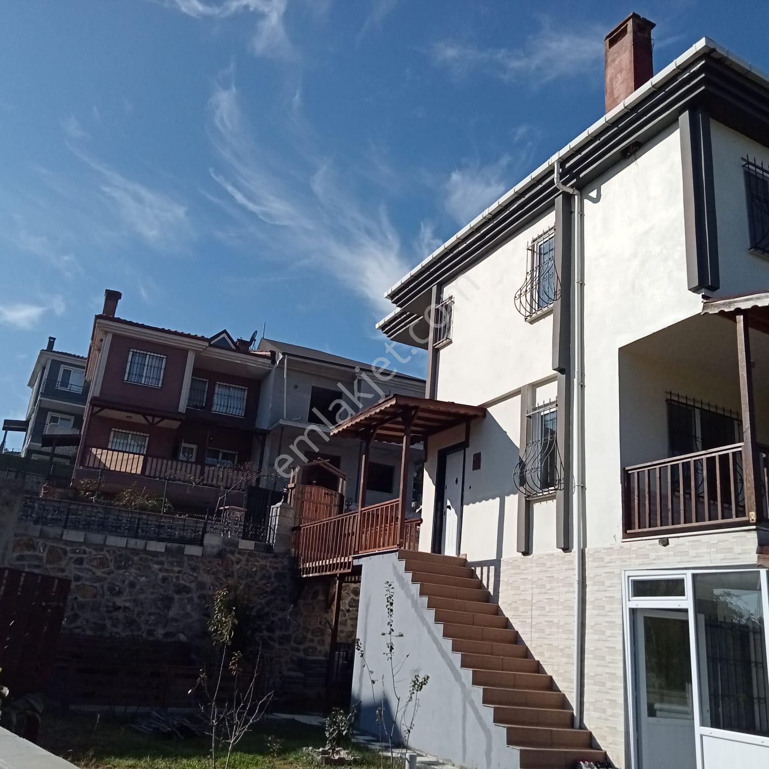 Sahibinden 2 Katlı 3+1 Kiralık Villa 130 M2 Bahçeli Balkonlu - Görsel 17