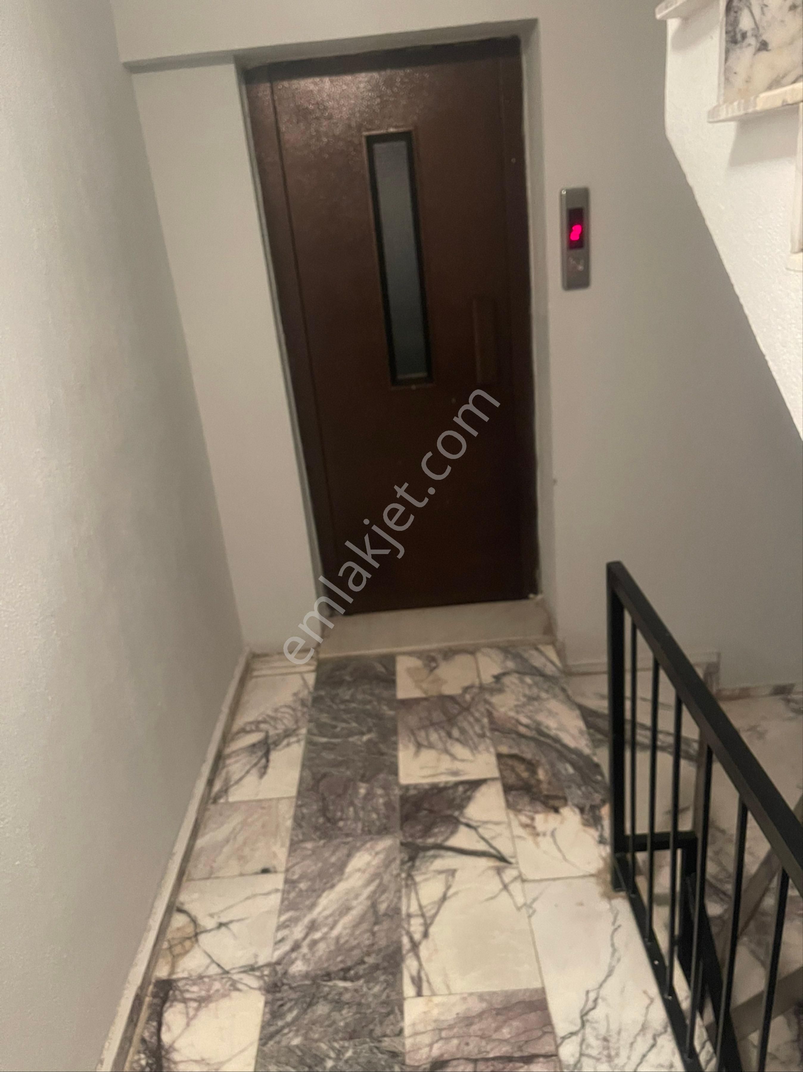 Mimkent Arkası • Barış Sitesi • Özel Dekorlu Yenilenmiş 3+1 • Arakat – Asansörlü – Otoparklı - Görsel 21