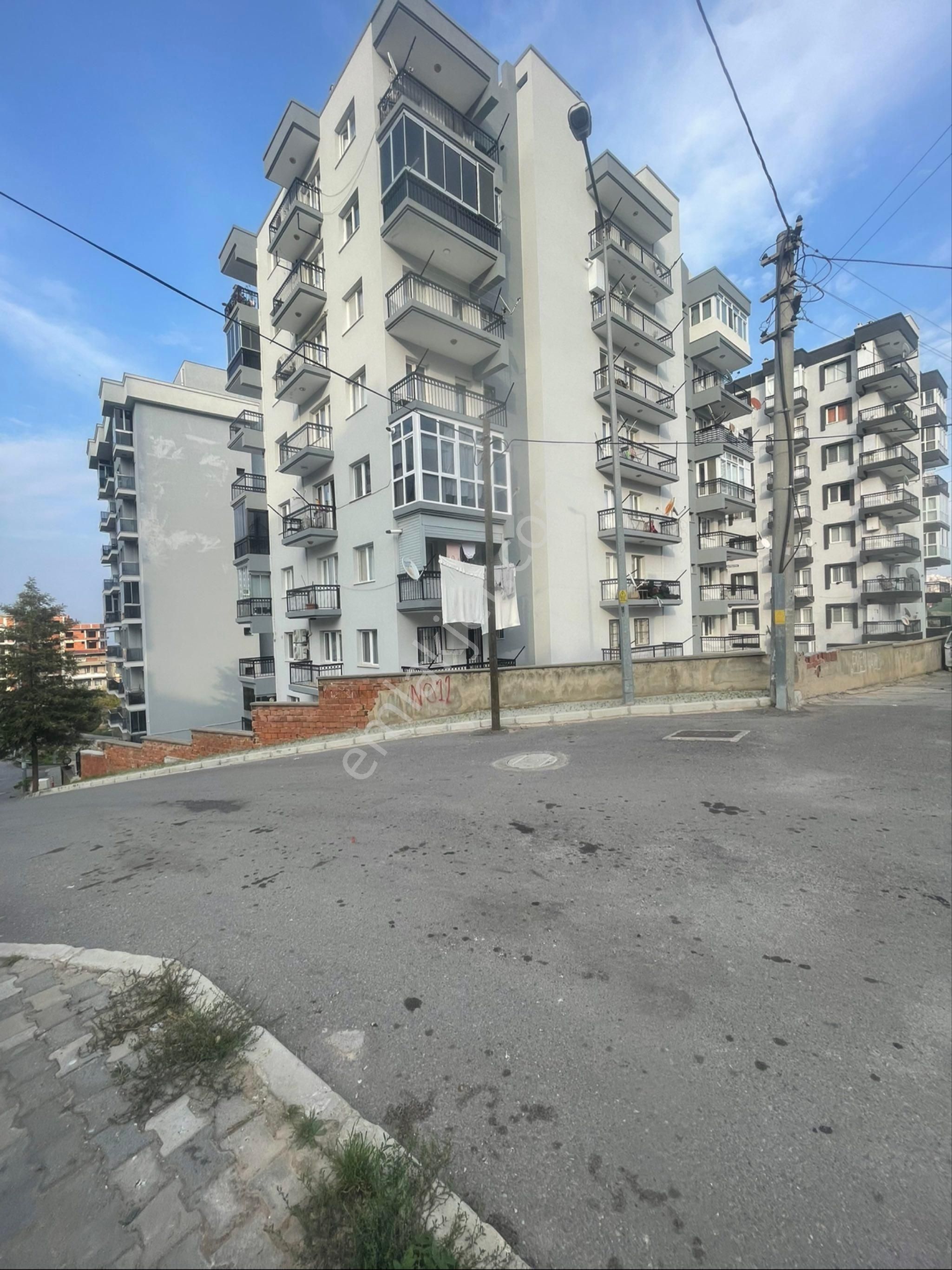 Mimkent Arkası • Barış Sitesi • Özel Dekorlu Yenilenmiş 3+1 • Arakat – Asansörlü – Otoparklı - Görsel 24