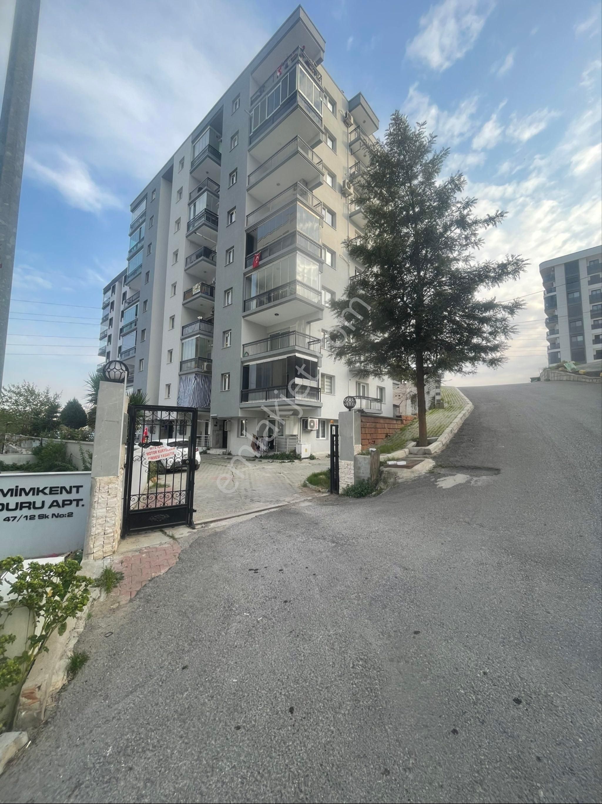 Mimkent Arkası • Barış Sitesi • Özel Dekorlu Yenilenmiş 3+1 • Arakat – Asansörlü – Otoparklı - Görsel 25