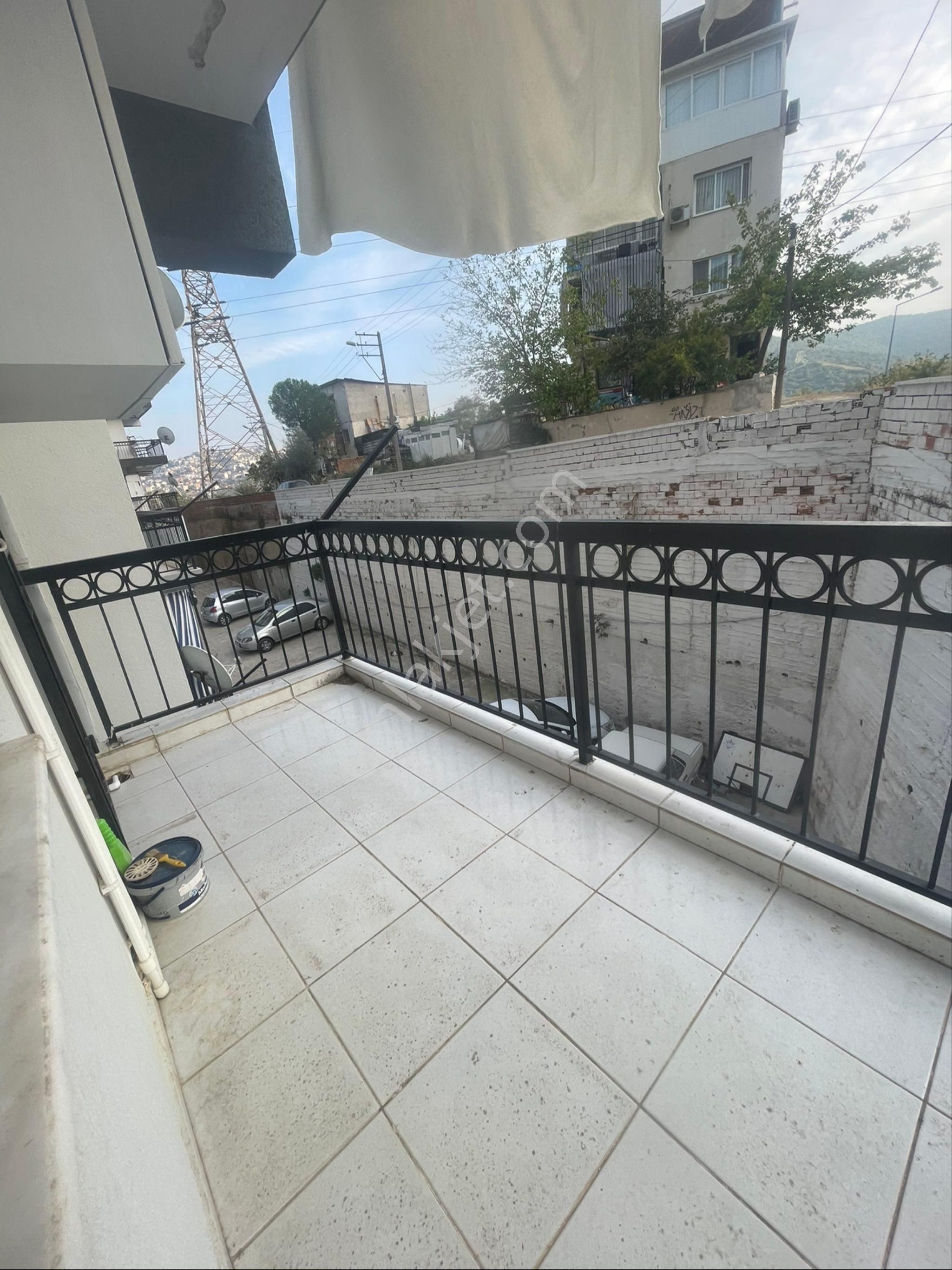 Mimkent Arkası • Barış Sitesi • Özel Dekorlu Yenilenmiş 3+1 • Arakat – Asansörlü – Otoparklı - Görsel 19