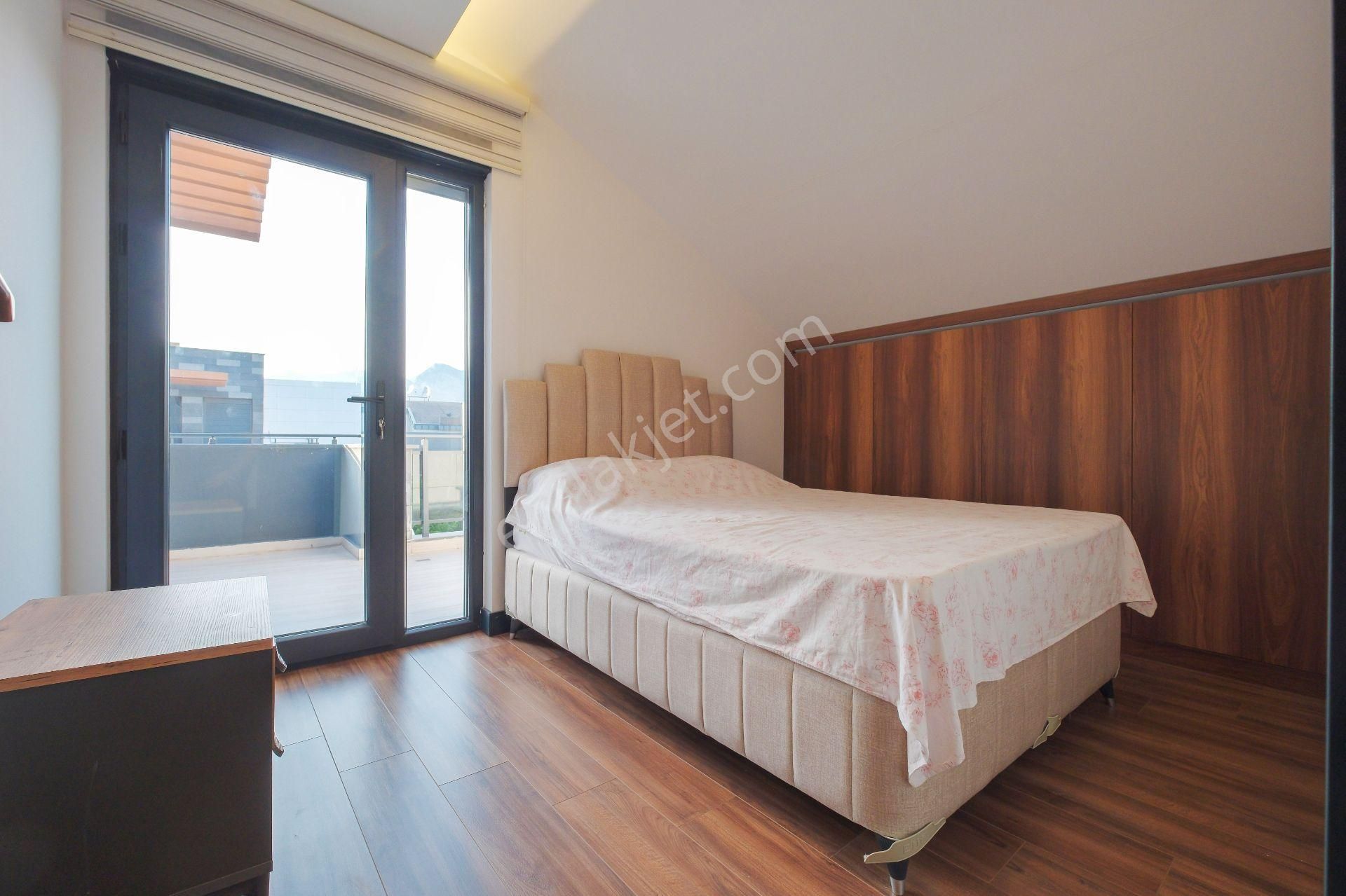 Gökhan Üçgün'den Port Lıfe 2'de Asansörlü, K. Garajlı 5+1 Villa - Görsel 30