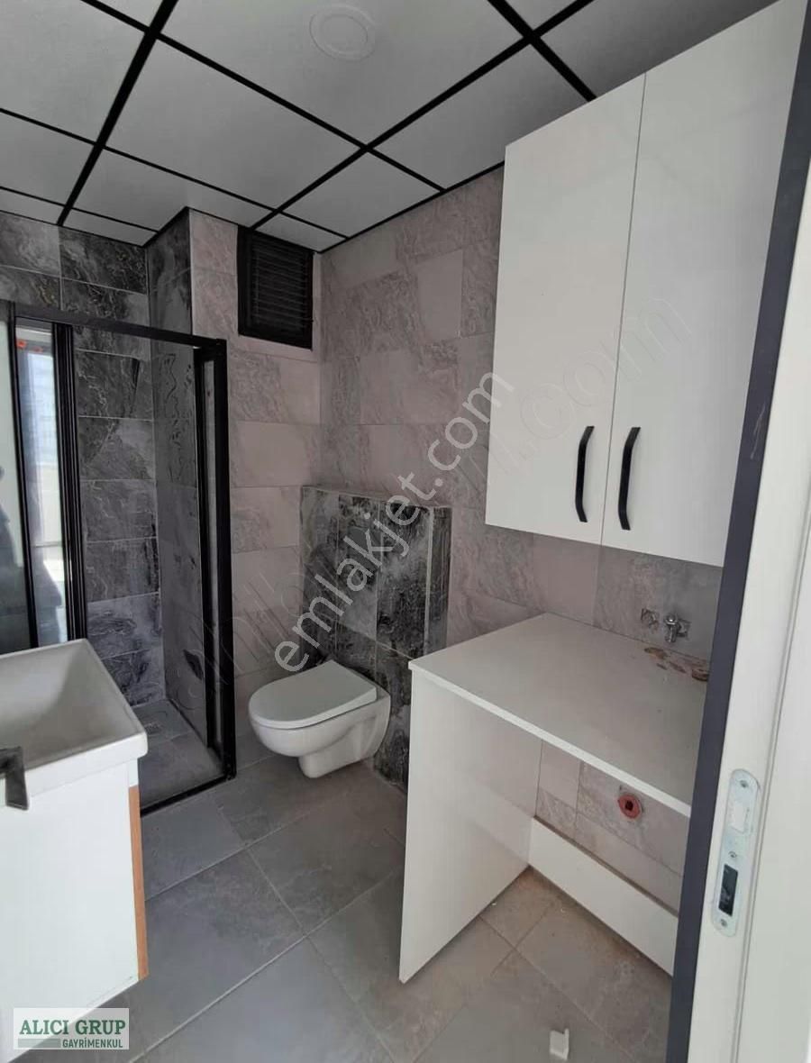 #stad Yakını Hasarsız Kat Mülkiyetli Satılık 2+1 Açık M Daire - Görsel 13