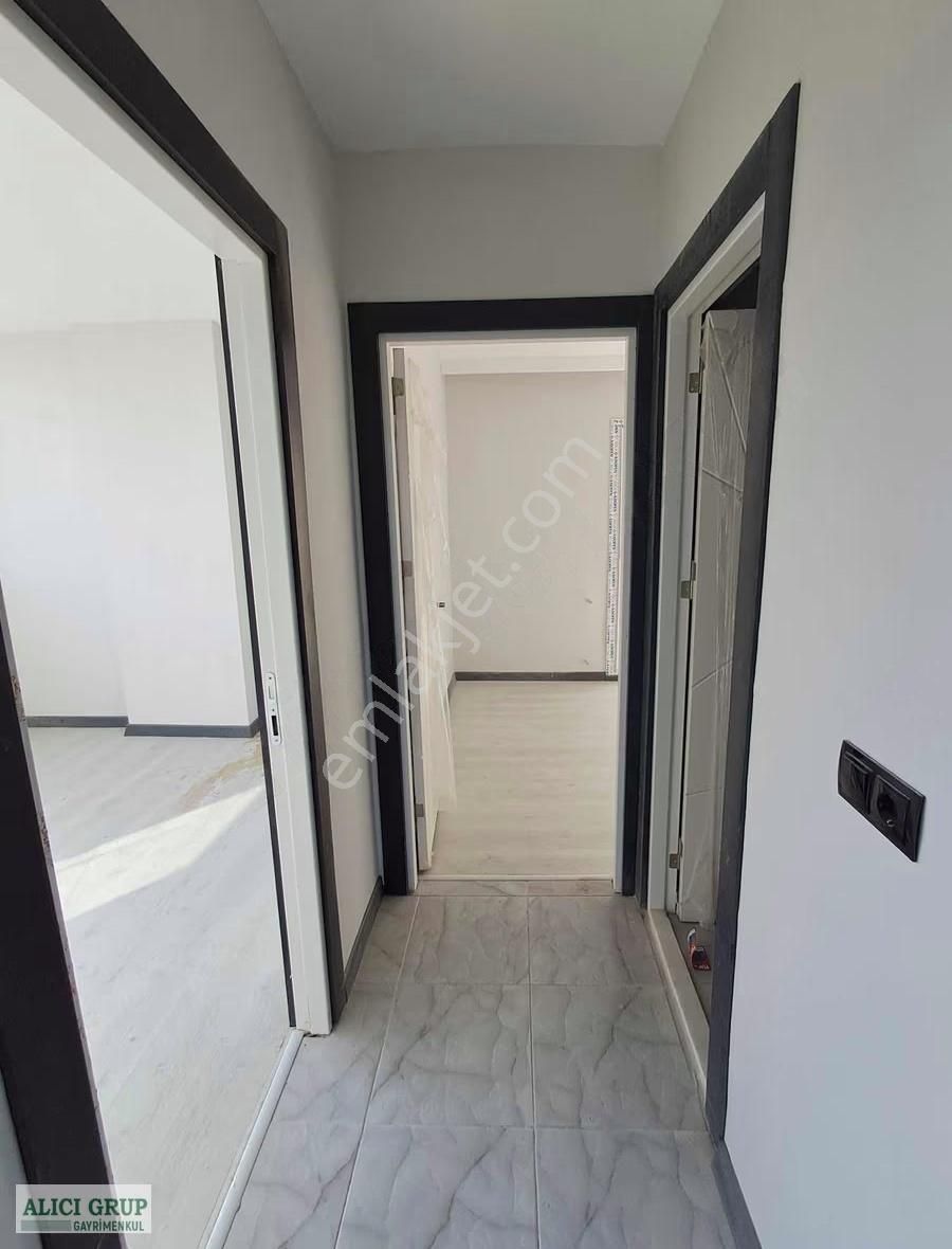 #stad Yakını Hasarsız Kat Mülkiyetli Satılık 2+1 Açık M Daire - Görsel 2