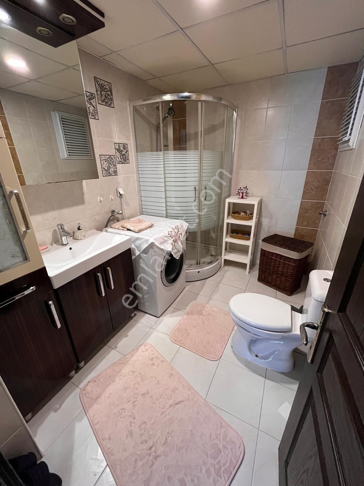 Bozyakada Genç Binada 3+1 135m2 Arakat Otoparklı Asansörlü Köşe Daire - Görsel 24