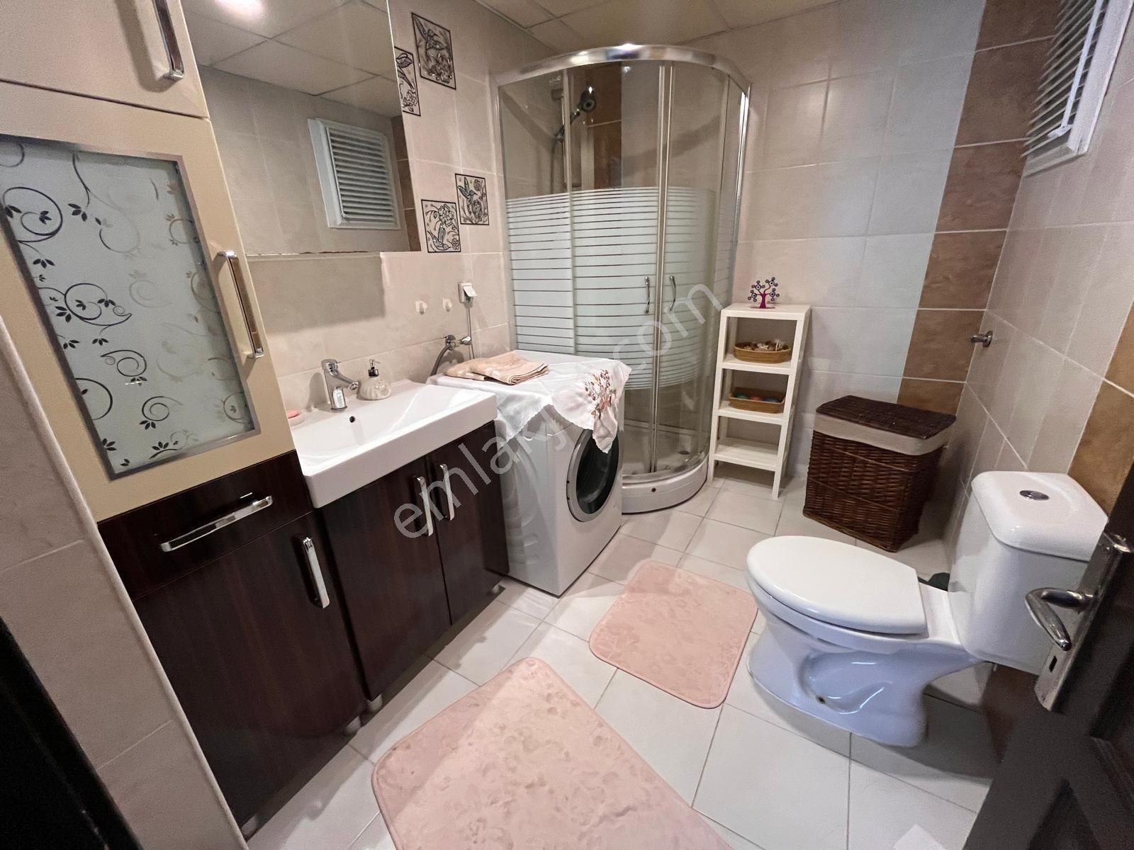 Bozyakada Genç Binada 3+1 135m2 Arakat Otoparklı Asansörlü Köşe Daire - Görsel 23