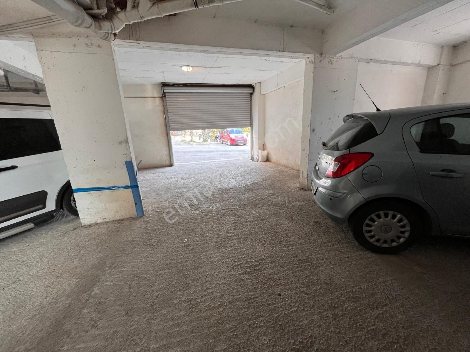 Bozyakada Genç Binada 3+1 135m2 Arakat Otoparklı Asansörlü Köşe Daire - Görsel 30