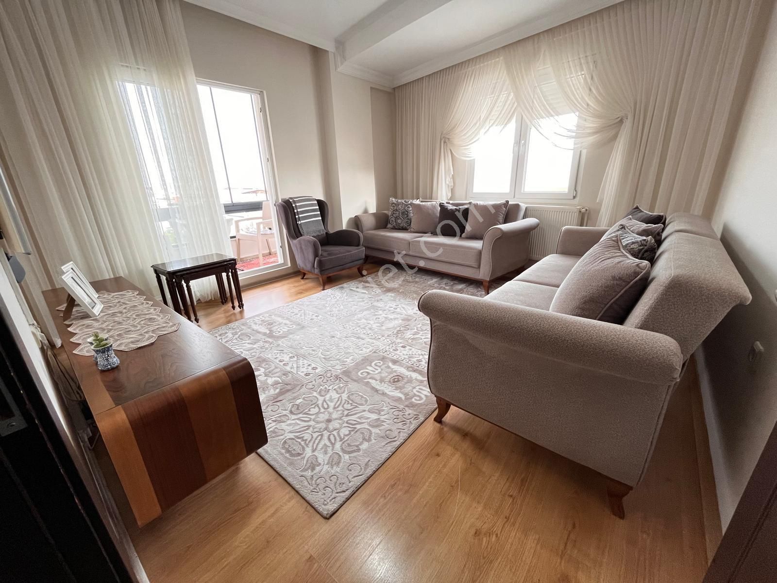 Bozyakada Genç Binada 3+1 135m2 Arakat Otoparklı Asansörlü Köşe Daire - Görsel 10