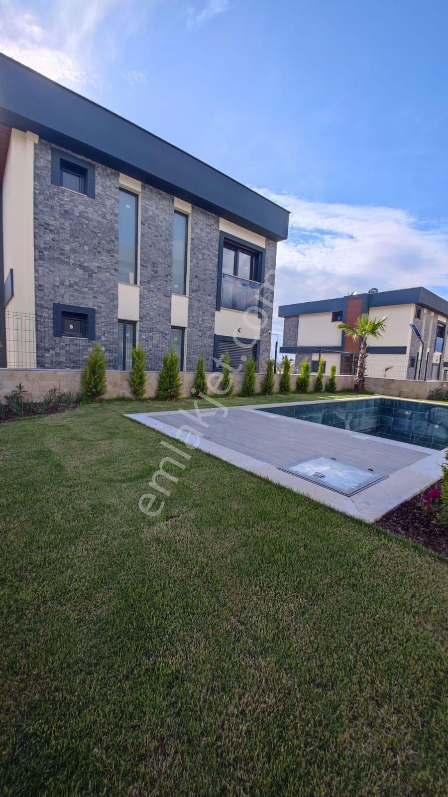 Karaovada Acill Satılık Müstakil Özel Havuzlu Fırsat Villa - Görsel 4